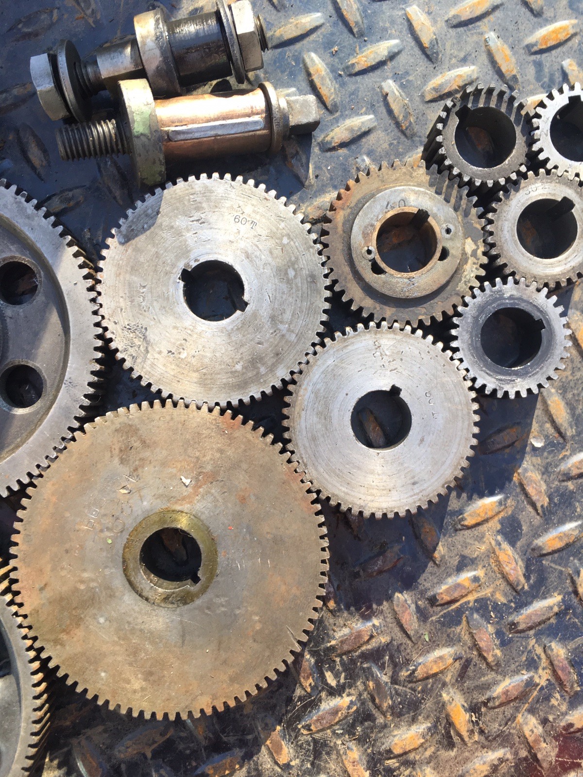 Change Gear Set In Wood Case Metal Lathe Or Dividing Head 7/8” Bore 18p