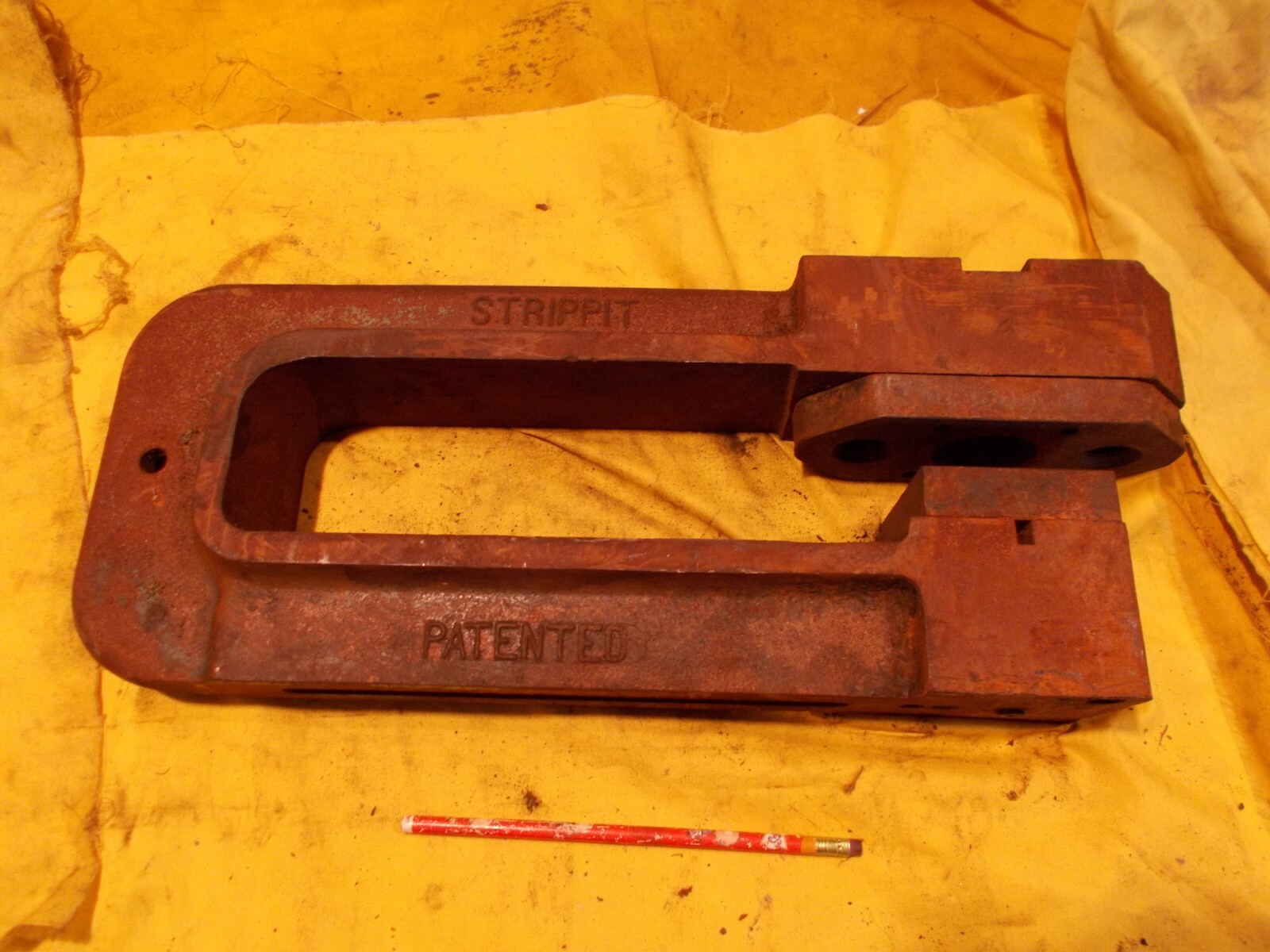 C FRAME PUNCH sheet metal hole press brake tool unit STRIPPIT USA 12 CJ-3