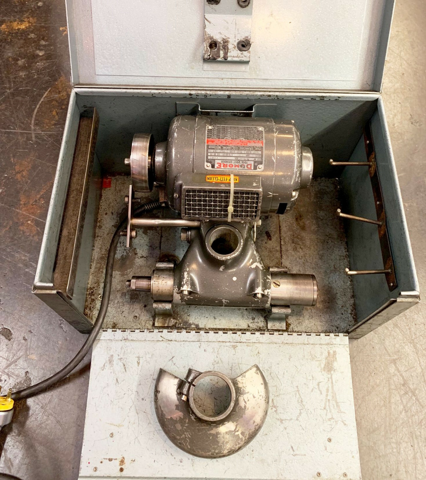 DuMore 5-021 Tool Post Lathe Grinder 1/2 HP Machinist – w/ Box & Accessories