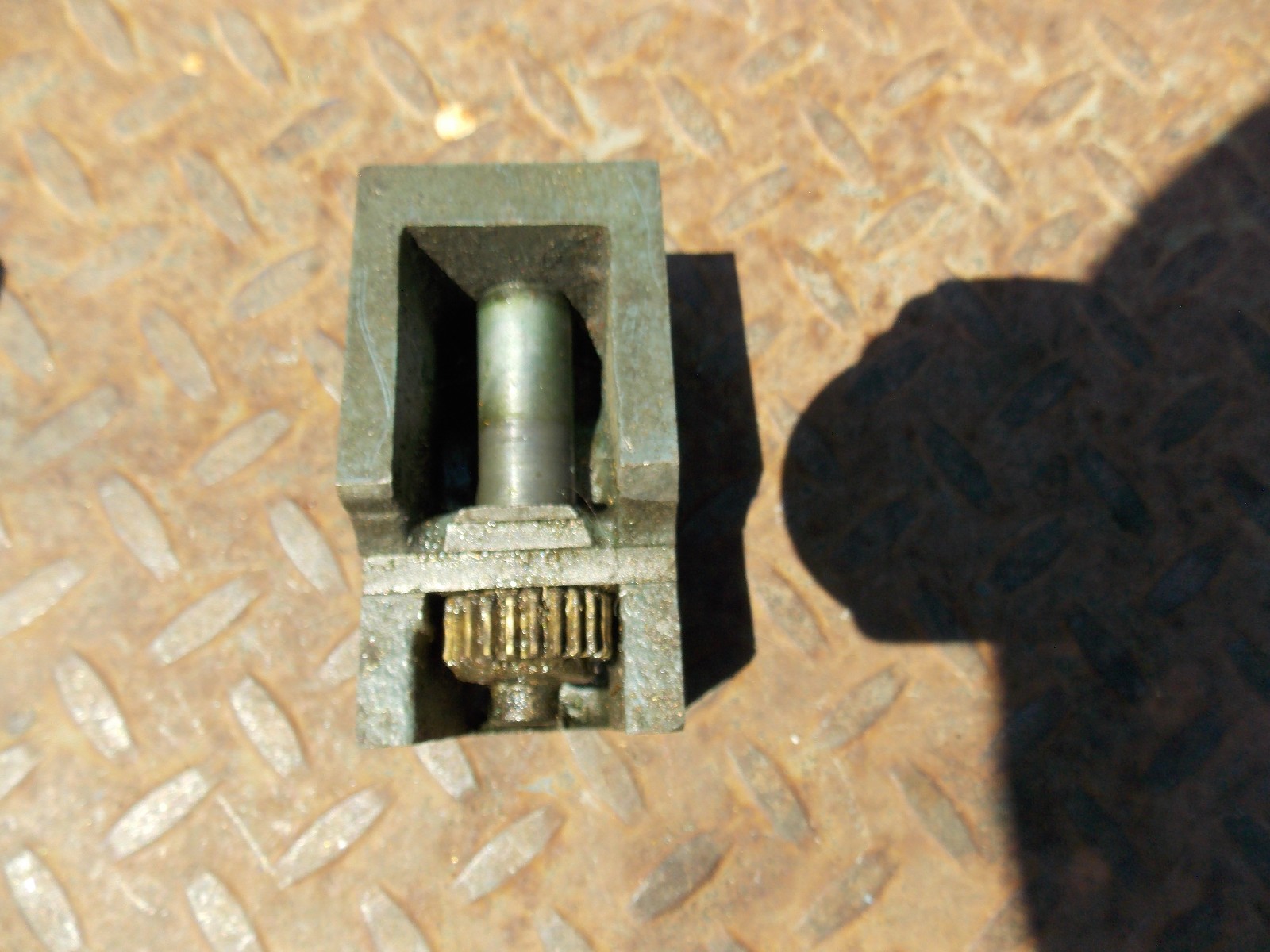 LATHE THREAD DIAL WITH THREAD CHART large lathe brand unknown MAYBE GRIZZLY