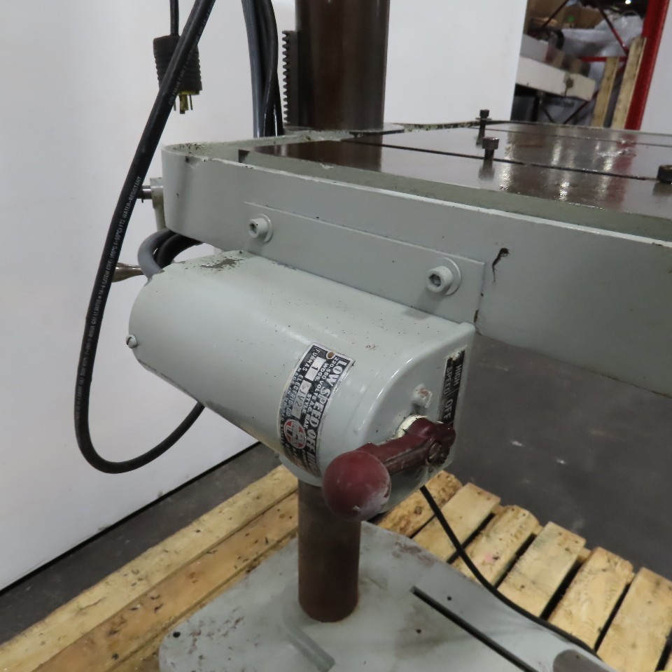 Clausing 2276 20″ Floor Model Drill Press 208/230 3Ph W/ Reverse 150-2000RPM