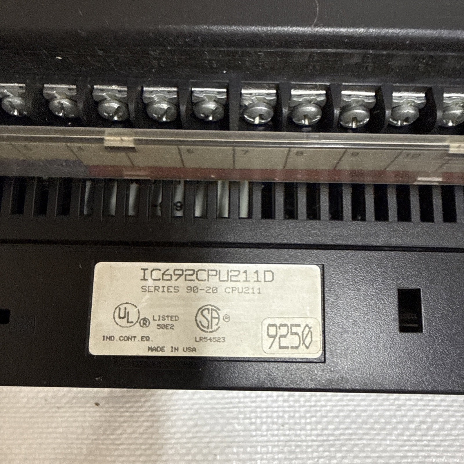 GE FANUC IC692CPU211D SERIES 90-20 PROGRAMMABLE CONTROLLER new no box