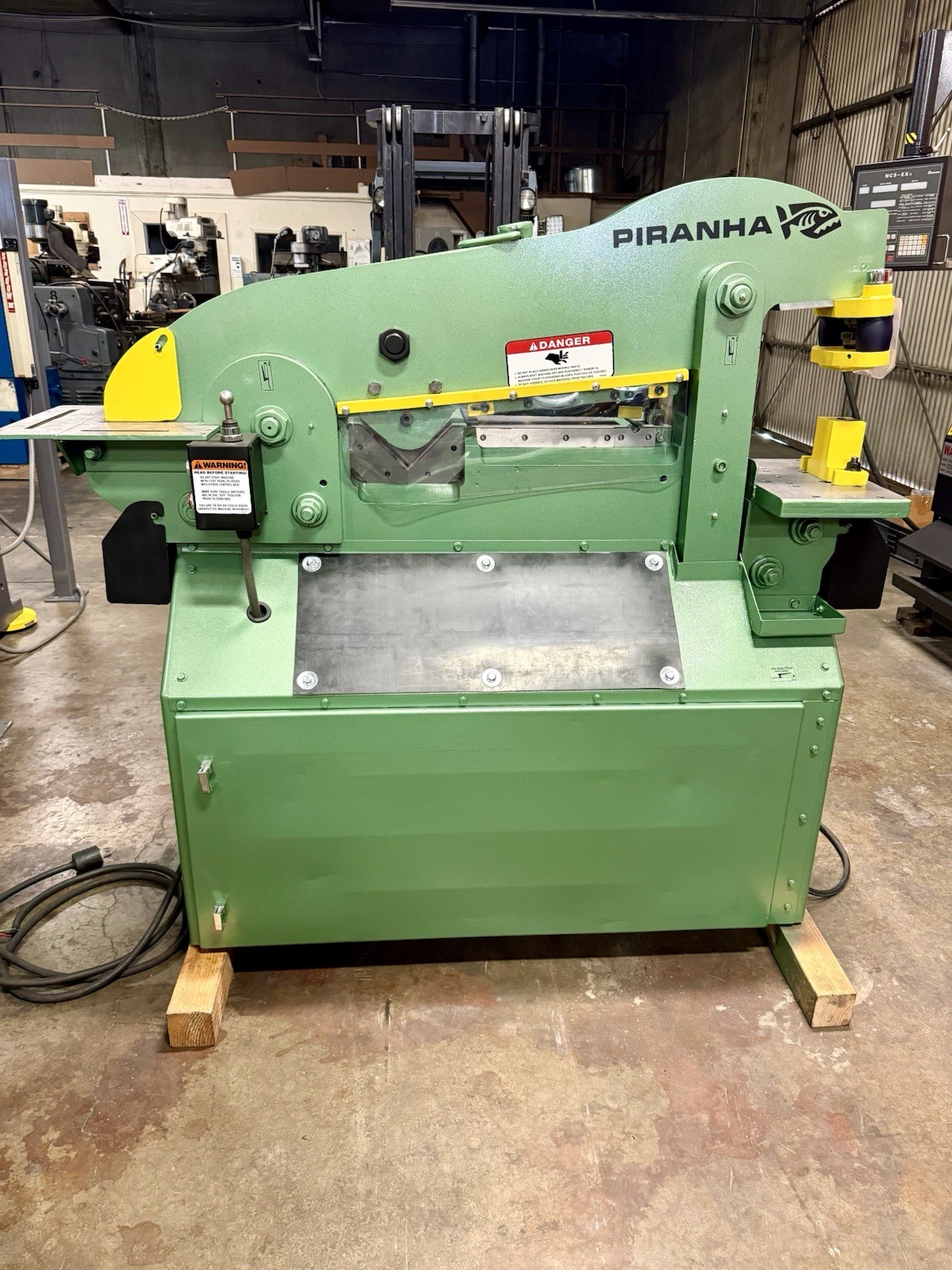 Piranha P-50 Hydraulic Ironworker 50 Ton