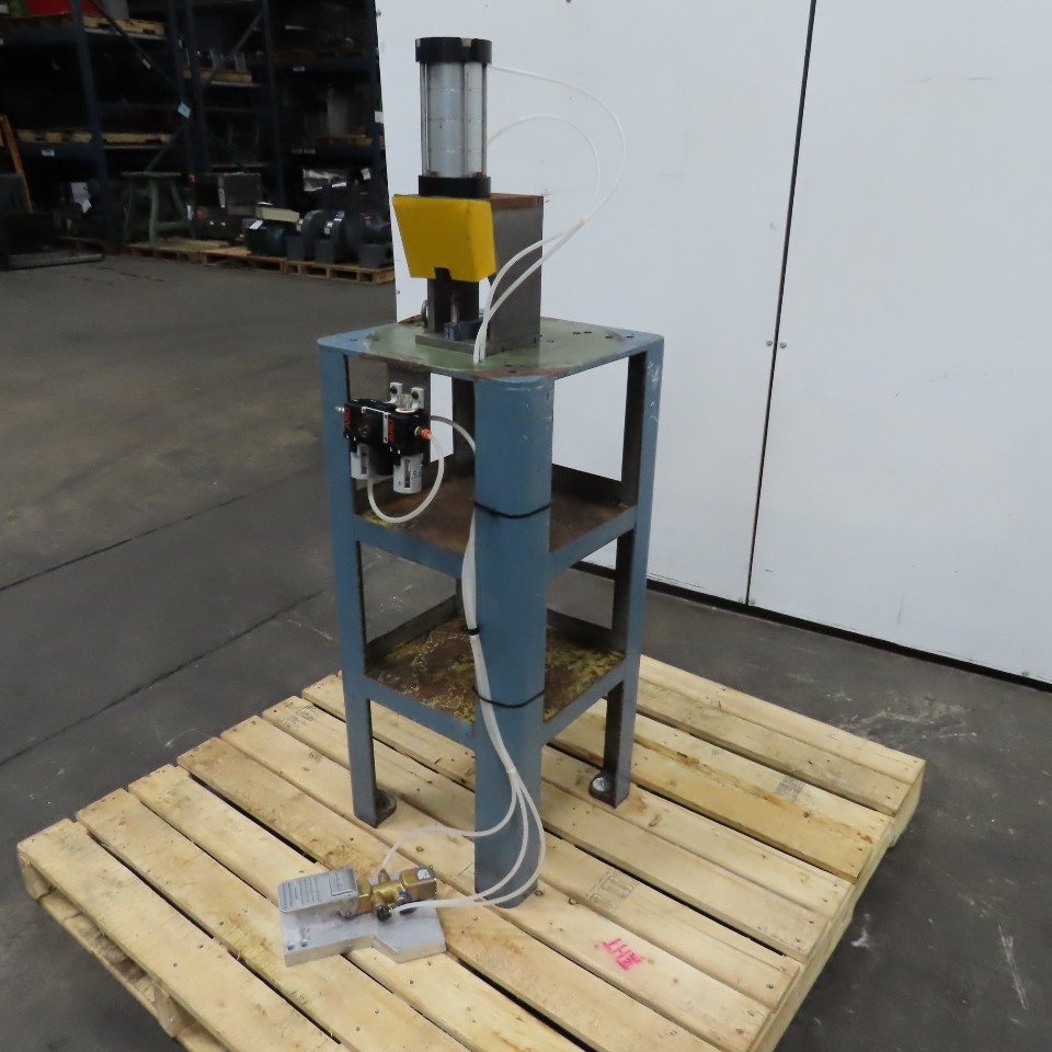 Fabco 1-1/2″ Stroke Light Duty Pneumatic C-Frame Punch Press Unitool L3/4