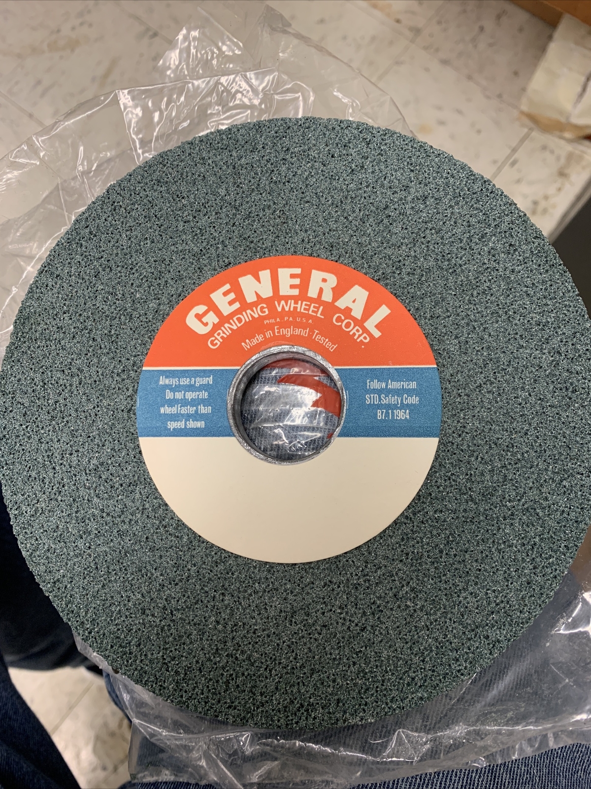 General 7 x 1/2″x 1-1/4″ Green Wheel Silicon Oxide 60 Grit Surface Grinding