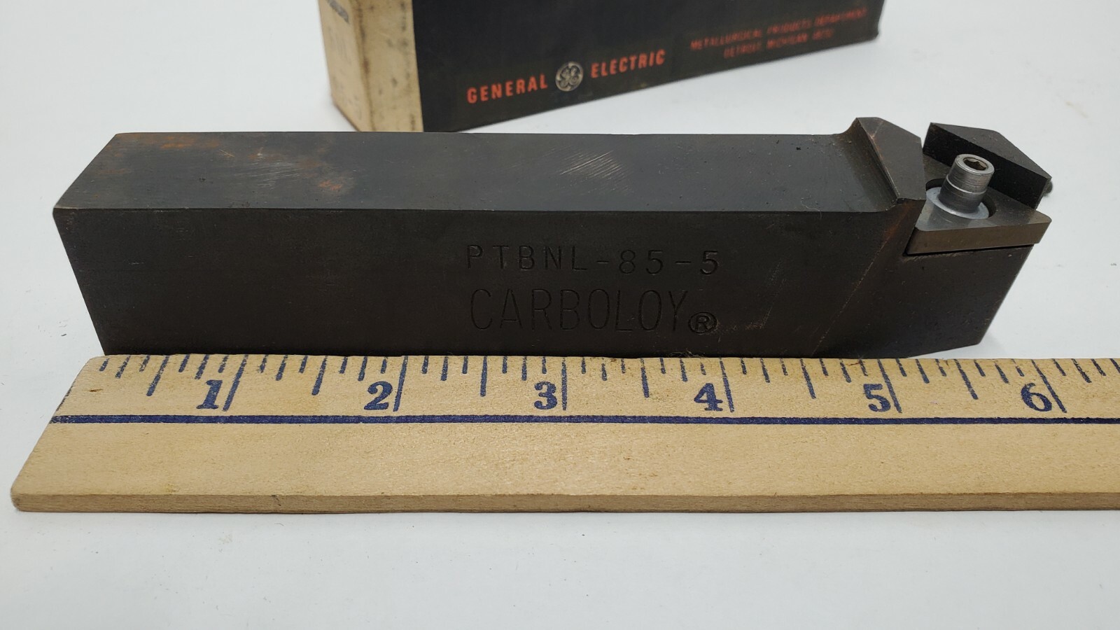 CARBOLOY CARB-O-LOCK PTBNL-85-5 TOOL HOLDER WITH CARBIDE INSERT, TURNING, LATHE