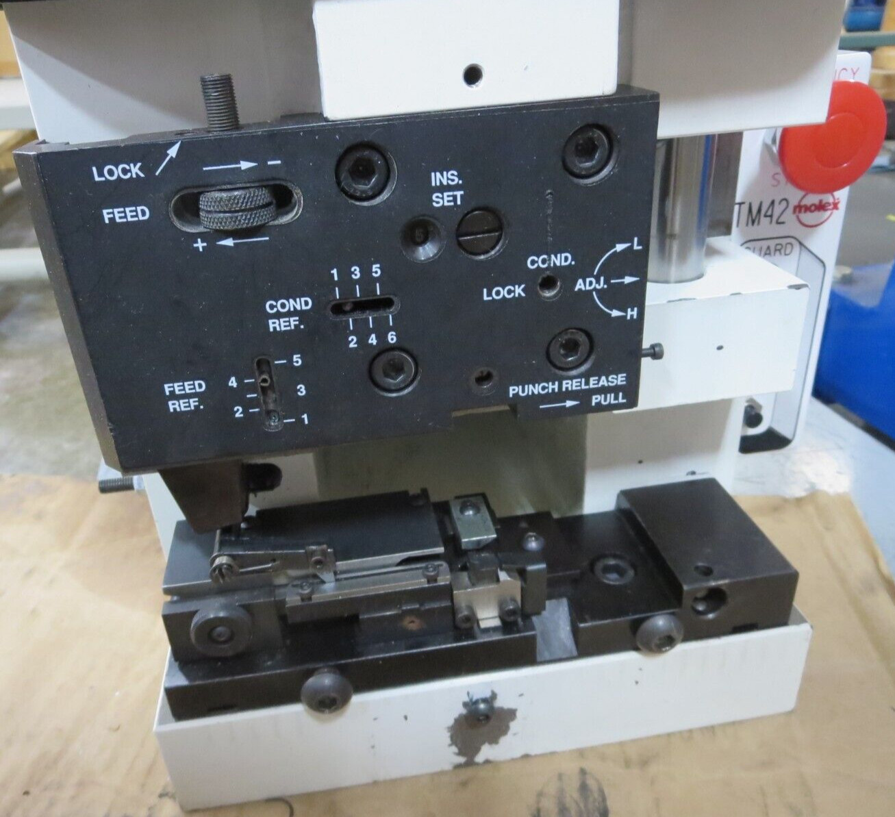 Molex 69002-5001 Punch Press 120V 60HZ 8A
