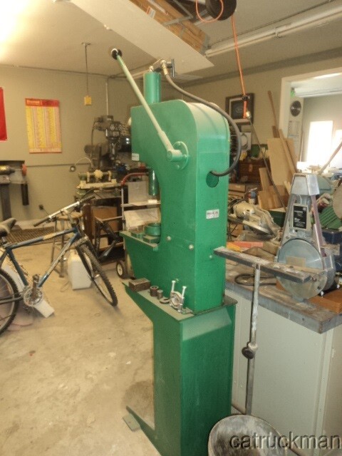 Compac Hydraulic Arbor Press — 10 Ton Capacity, Tooled, Floor Standing
