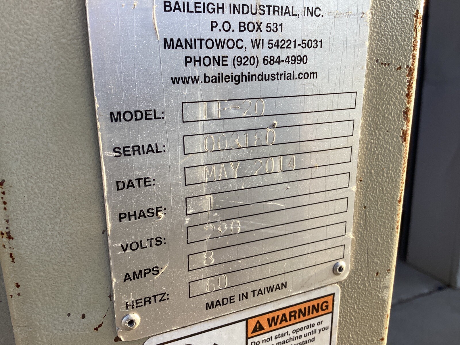 BAILEIGH LF-20 Lockformer: 230V AC /Single-Phase, 20 ga