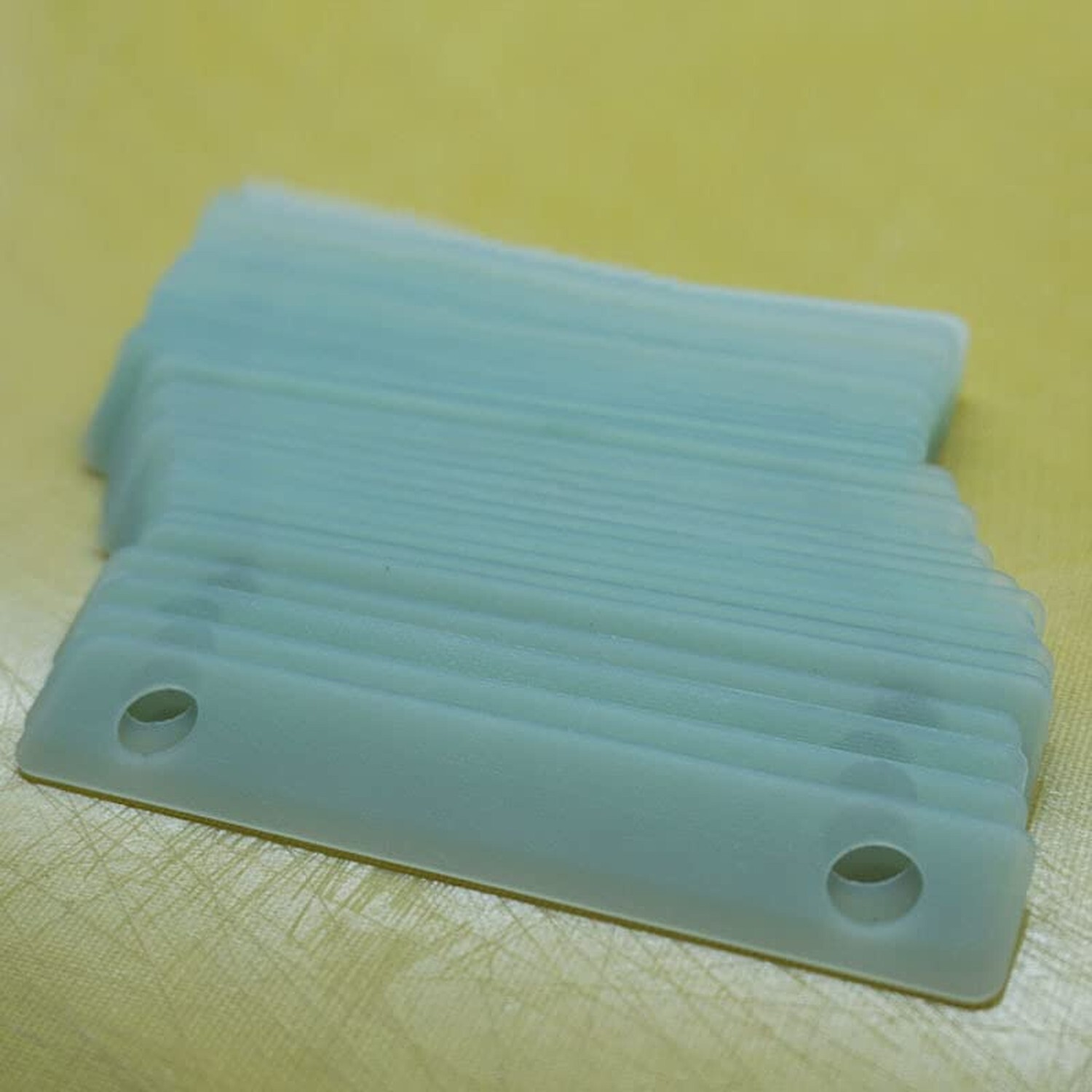 FR4 Epoxy-Glass Fiber Insulation Plate – 235x235x1.5mm Green 235×235×1