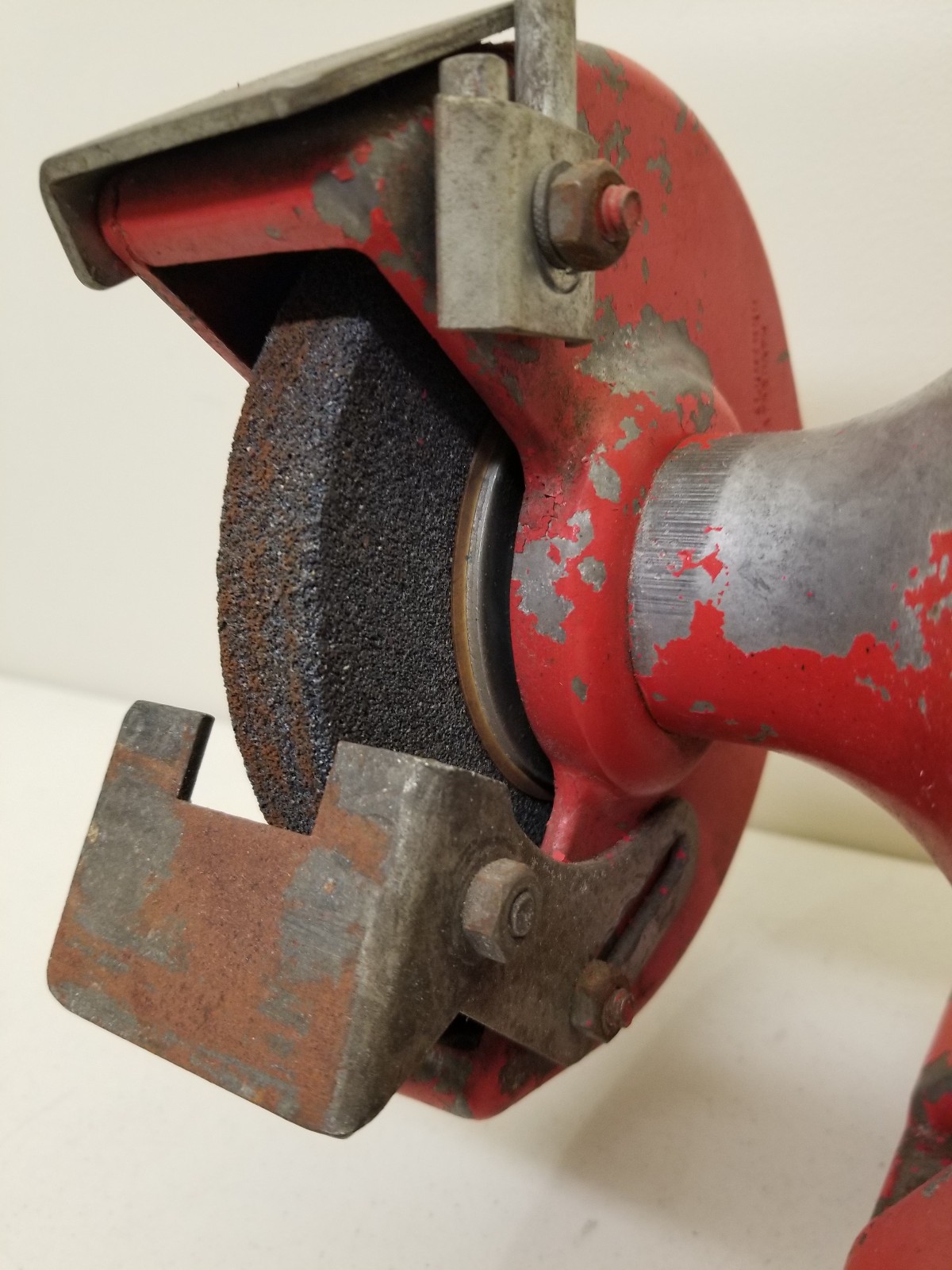 BALDOR 6” GRINDER / BUFFER #612R – 1/3 HP – 3600 RPM – 115 VOLTS – RUNS GREAT!