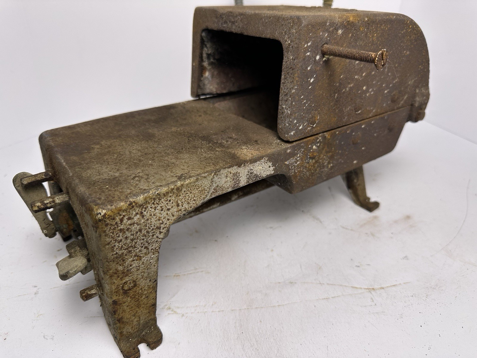 Vintage Johnson No 101 Bench Furnace Cast Iron Gas Forge Blacksmith 1930-1940s
