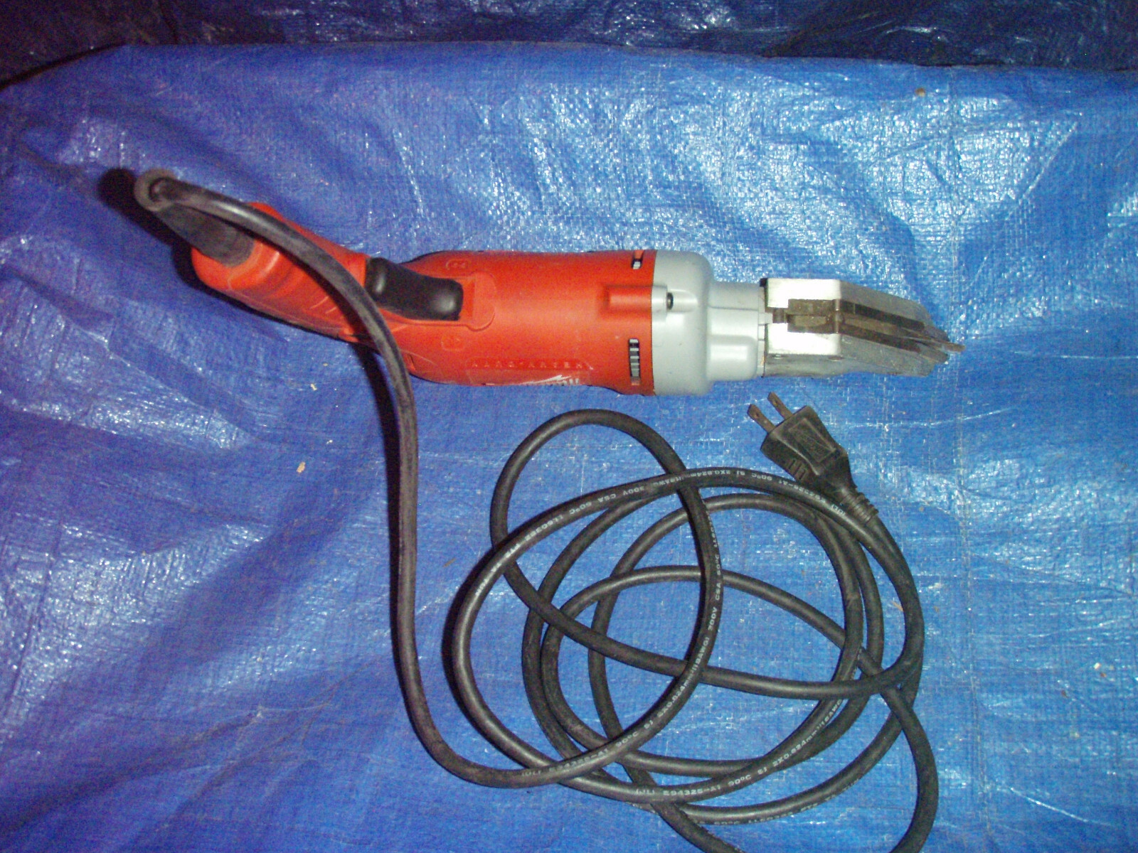 Milwaukee 18ga electric metal shears … used … local pick up …Atlanta, Ga.