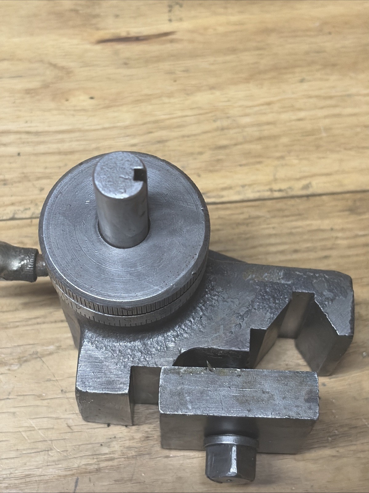 Clausing 5900 Series 12” Micrometer Stop