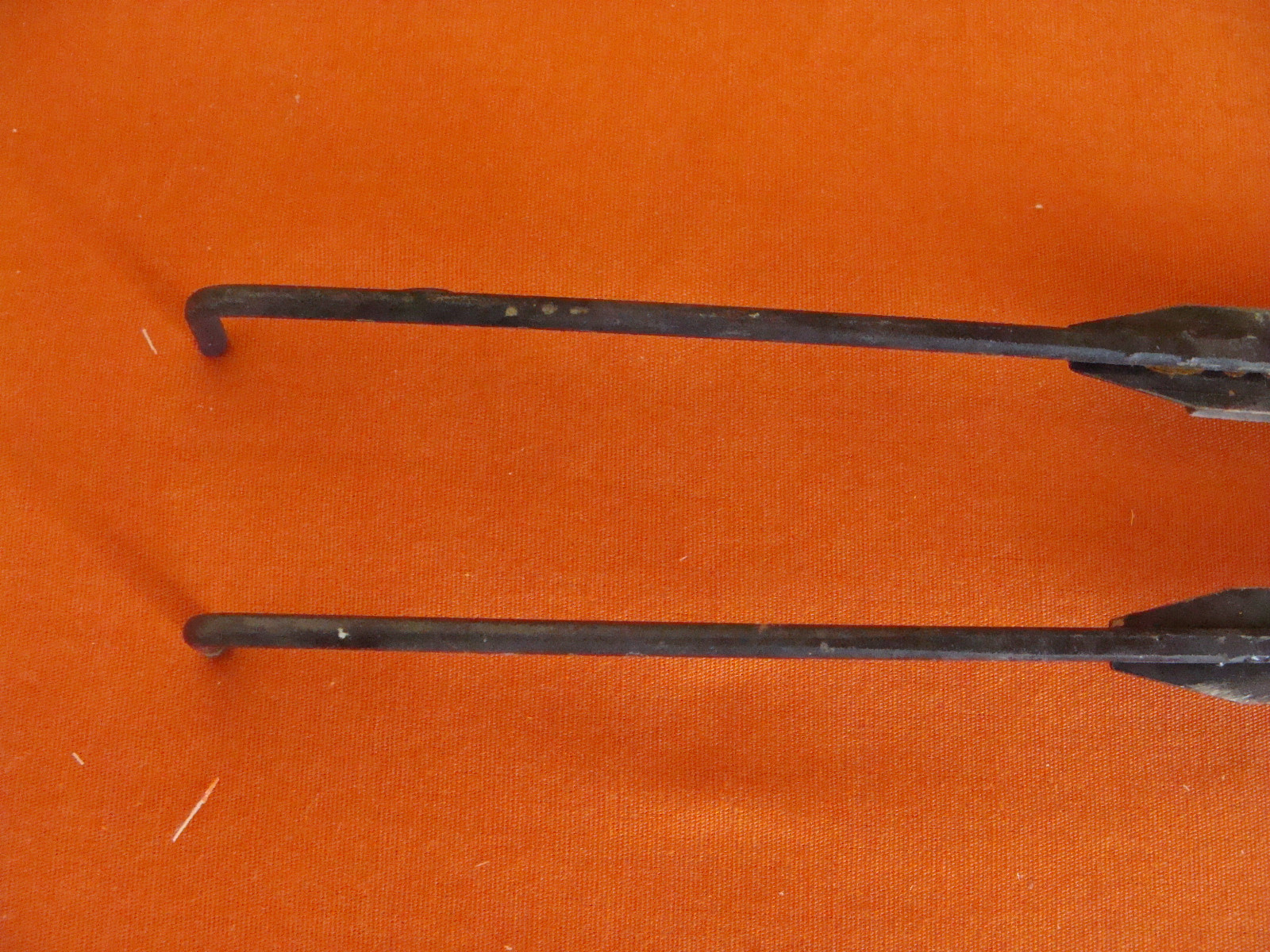 NOS SUPERIOR HONE CORPORATION STYLE A HONING STONE SET COARSE 11-10-150 11/16″