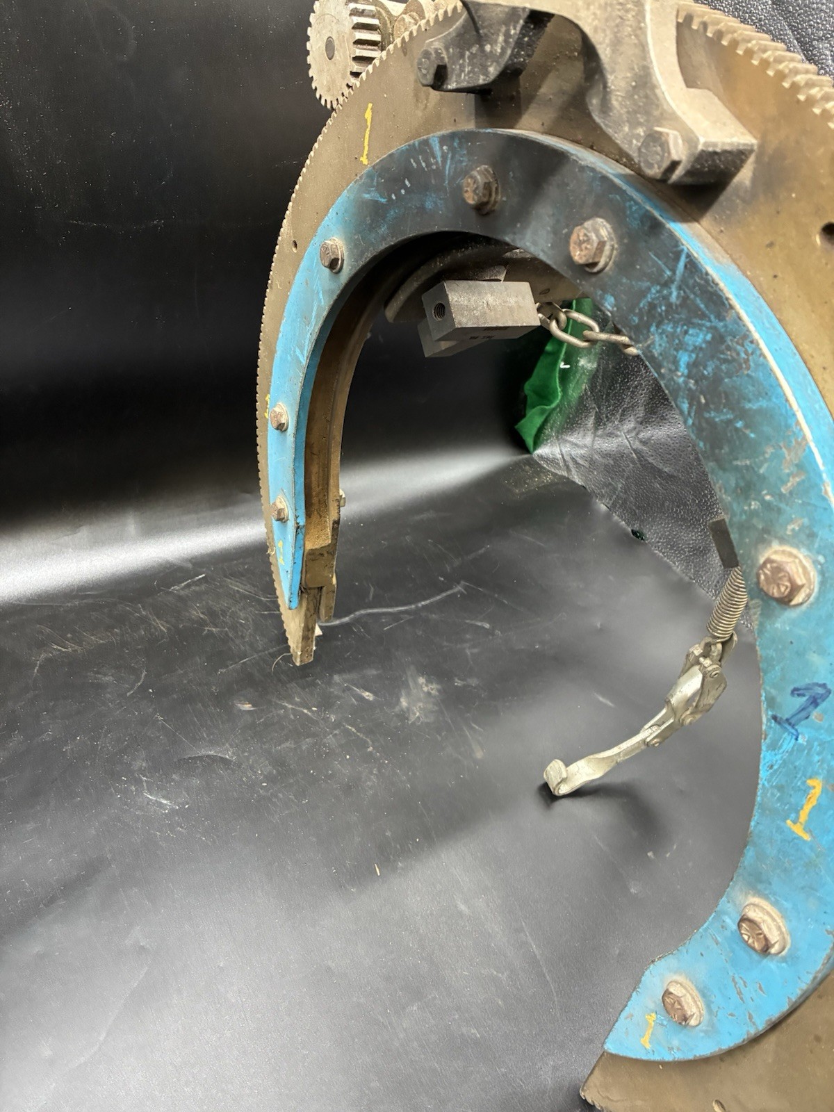 H&M PIPE BEVELING SADDLE TYPE BEVELING MACHINE 12″ Max Capacity C12