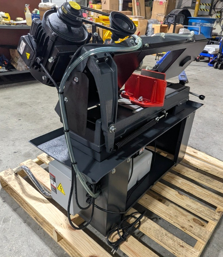 DAKE SE912 9 x 12 Horizontal Bandsaw 110v 1HP Step Pulley *Scratch & De