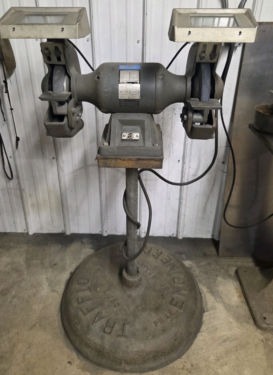 Rockwell 23-136 Pedestal Grinder Baldor 1HP Phila Traffic Base