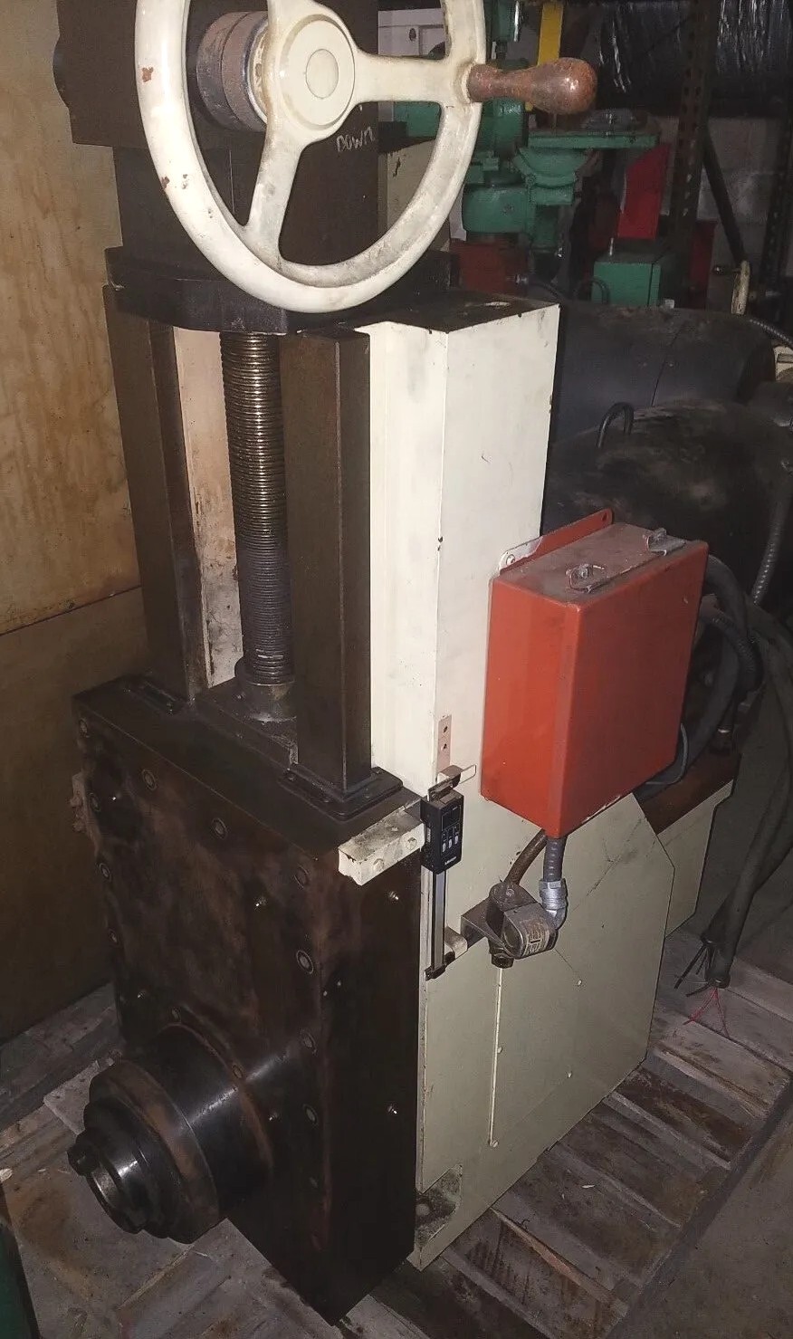 20 Hp. NMTB 50 Taper Spindle mounted in #6500 Russell T. Gillman Dovetail Slide