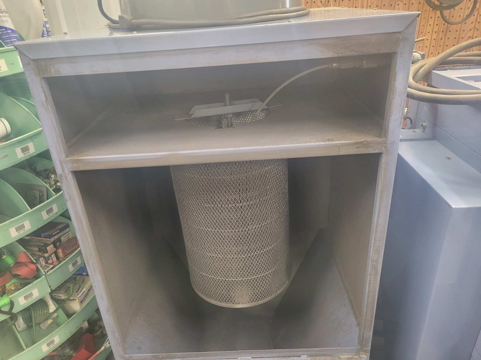 Peterson Machine Tool Co. Large Tumbler with Filtration System and Abrasive