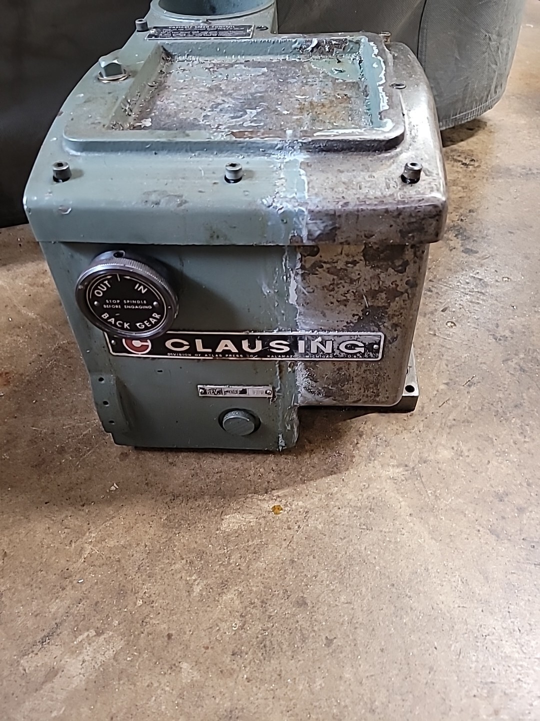 Clausing 5914 Head Stock 5900 Series Lathe