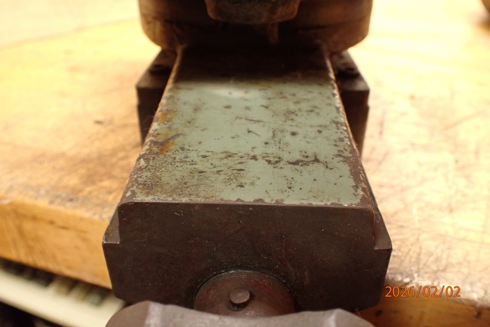 OLDER SMALL MILLING OR GRINDING GRINDER VISE W/ SWIVEL BASE CASTING