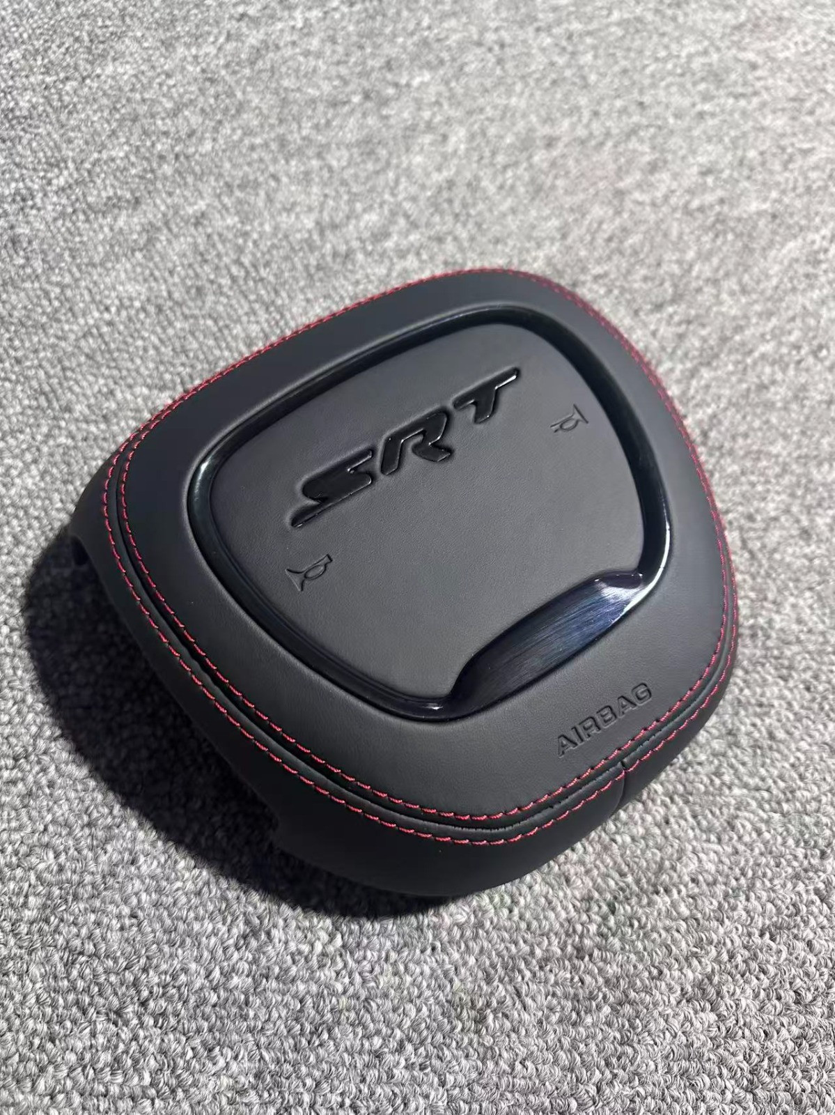 Black and Red Leather Cover for 2015+ Ddge Jeepo