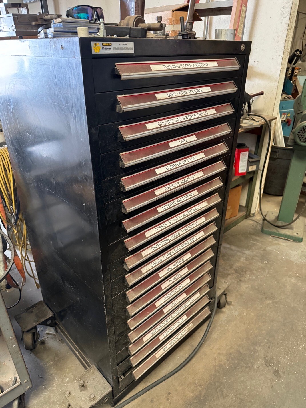 CNC Bandsaws Fully Automatic and Manual Mill and Bandsaw.