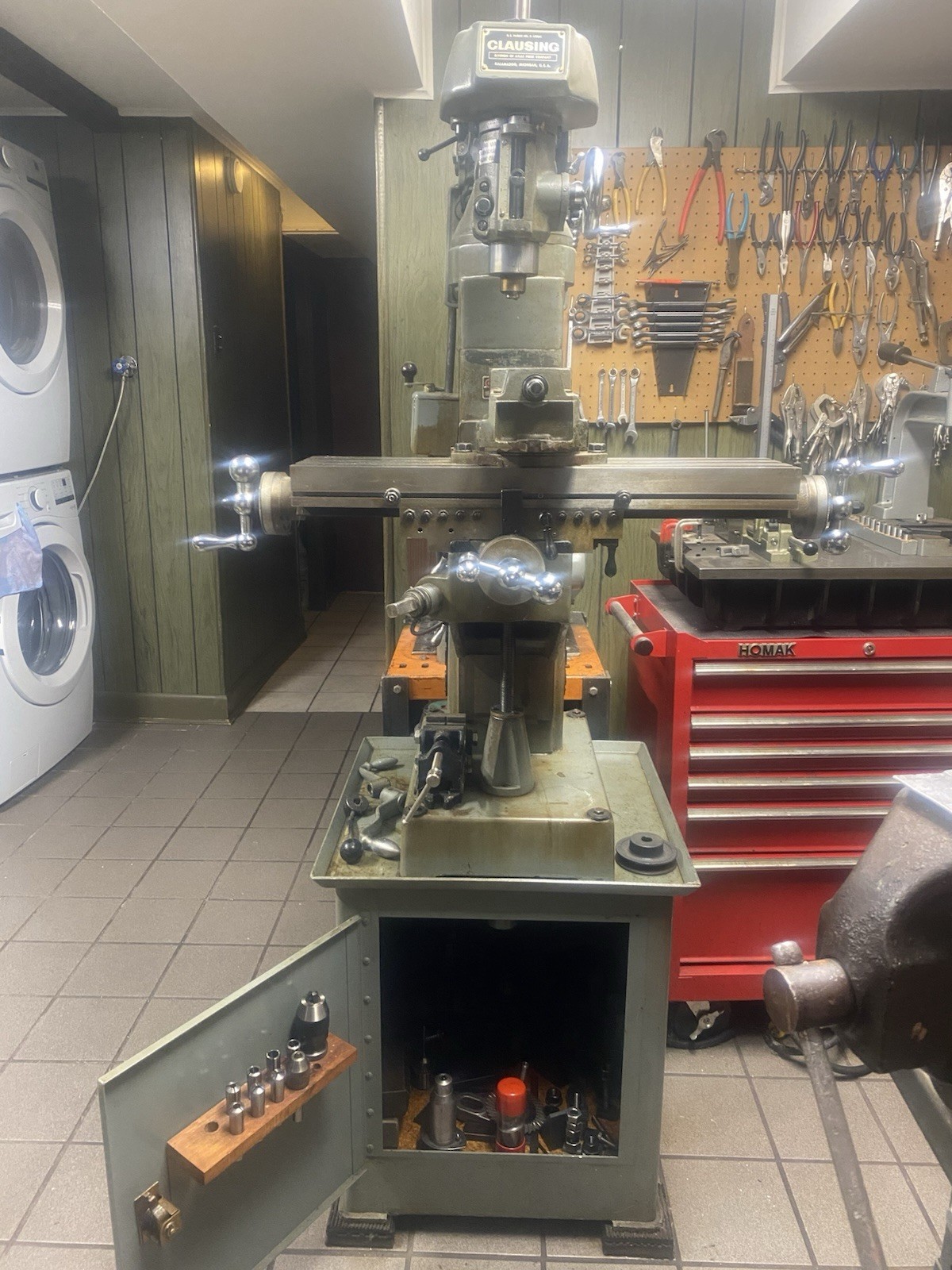Clausing 8520 Manual Vertical Milling Machine 3/4HP 115/230 V GREAT CONDITION