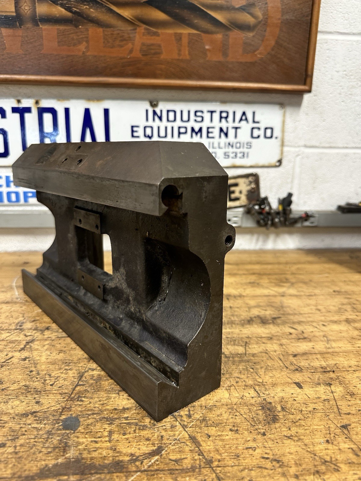 Rockwell 21-100 Milling Machine Cross Feed Casting