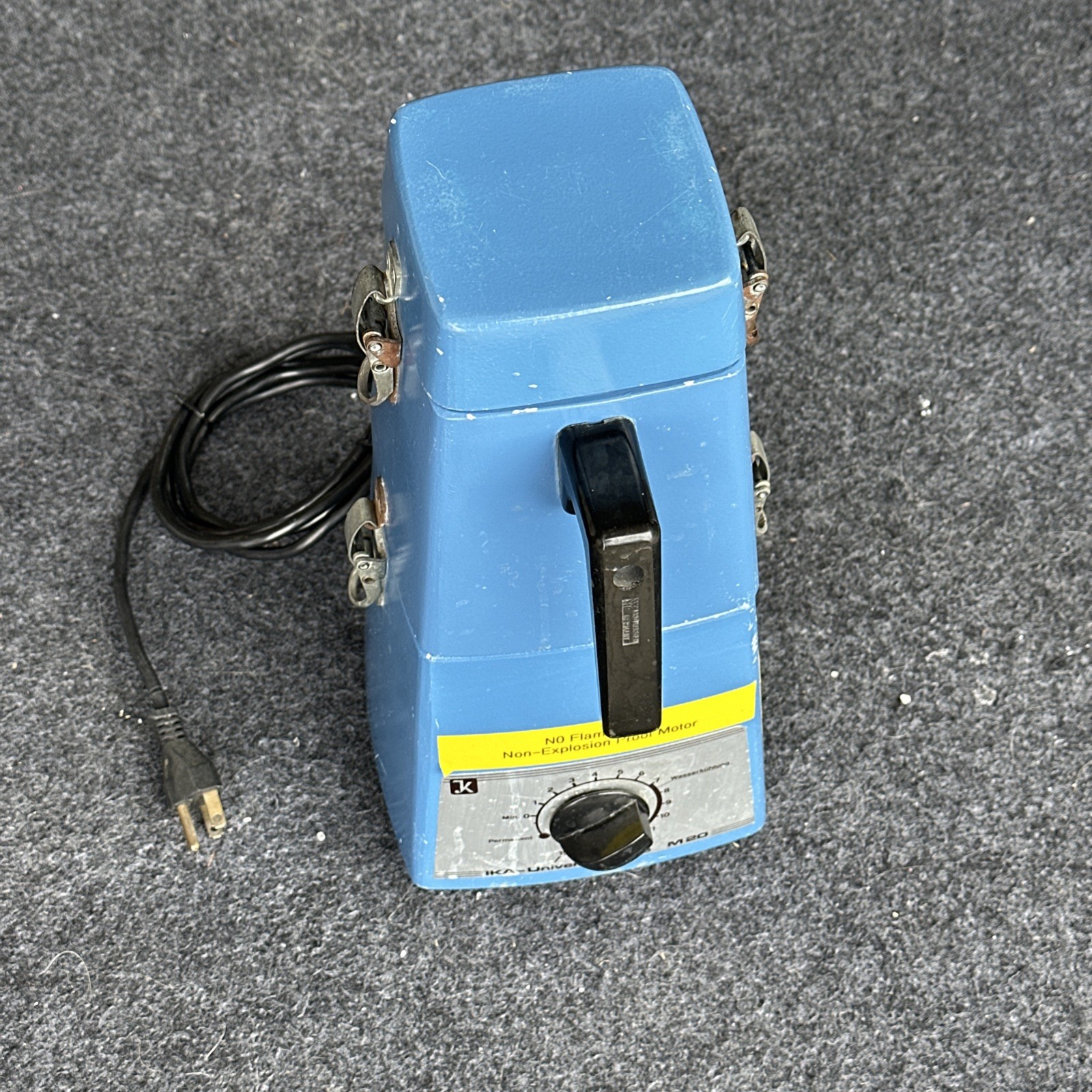 IKA M20 S3 Universal Mill Model: S3 120v *Works*