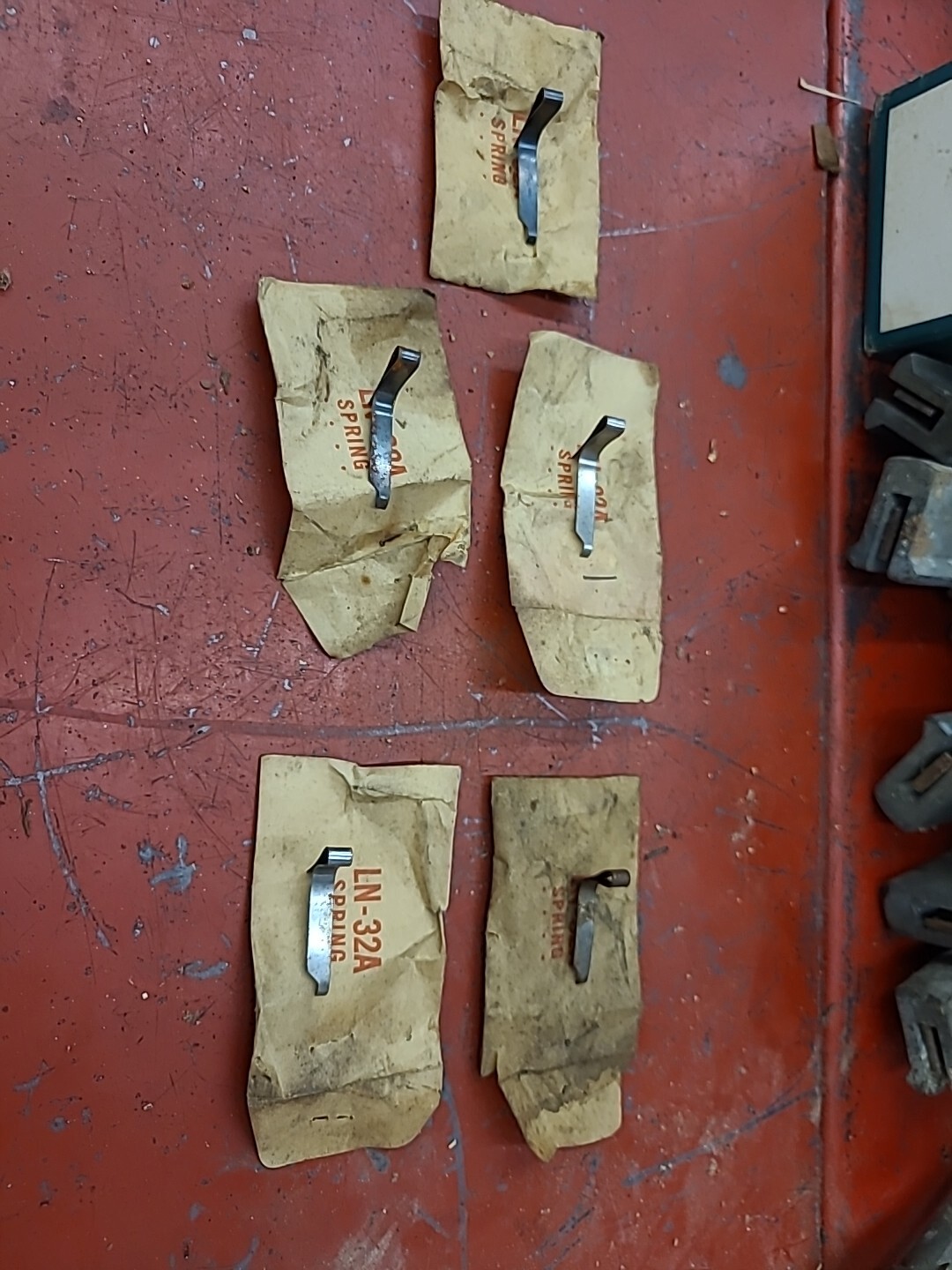 5 Sunnen LN-32A Hydraulic Brake Cylinder Bushing Grinder Spring