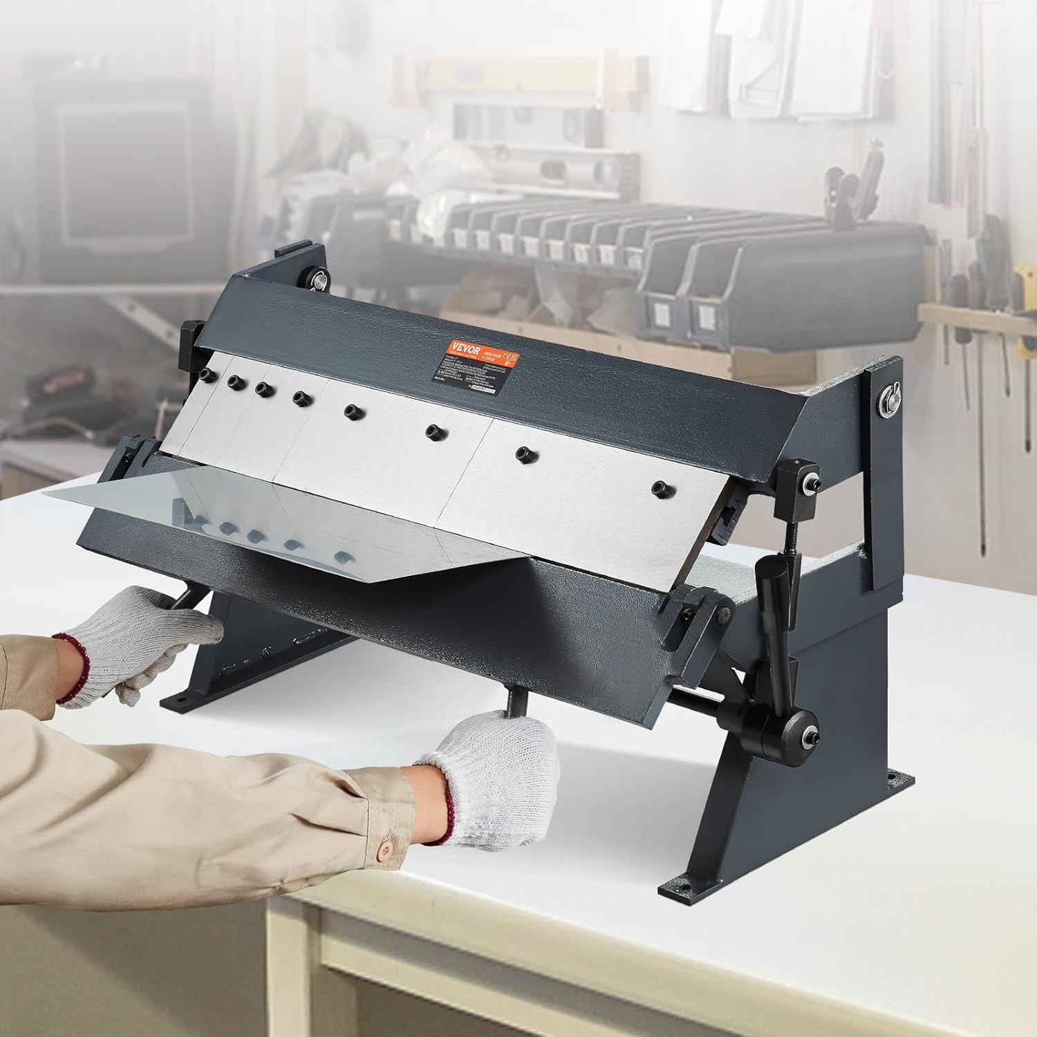 Compact 24″ Box & Pan Brake for Precision Sheet Metal Bending, 0-135° Angle