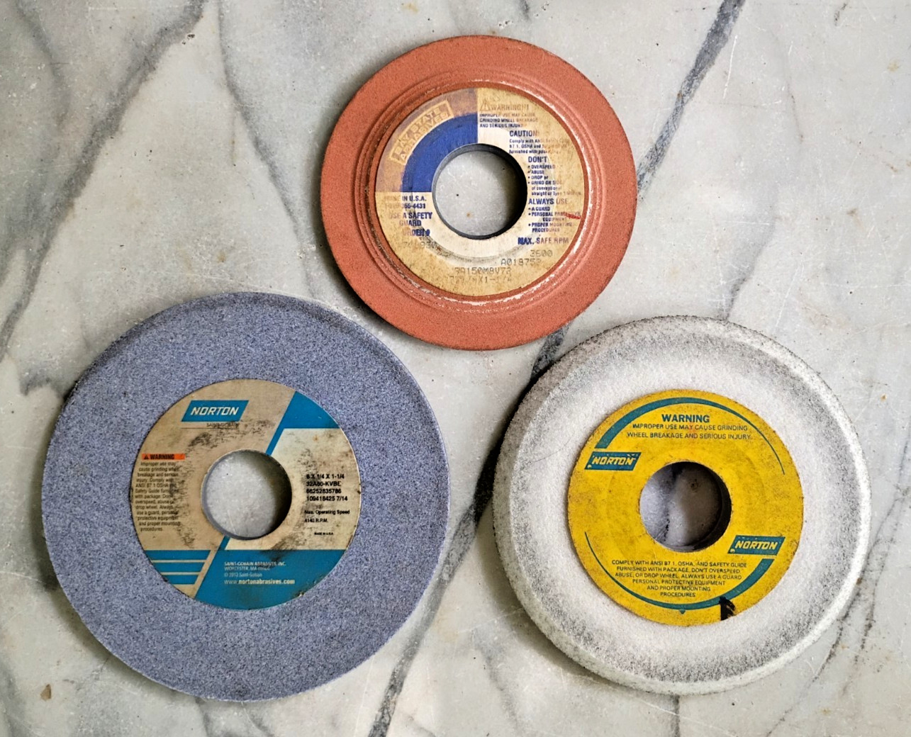 3 SURFACE GRINDING GRINDER WHEELS 1/4″ & 1/2 ” wide x 1-1/4″ hole NORTON/Bay Sta