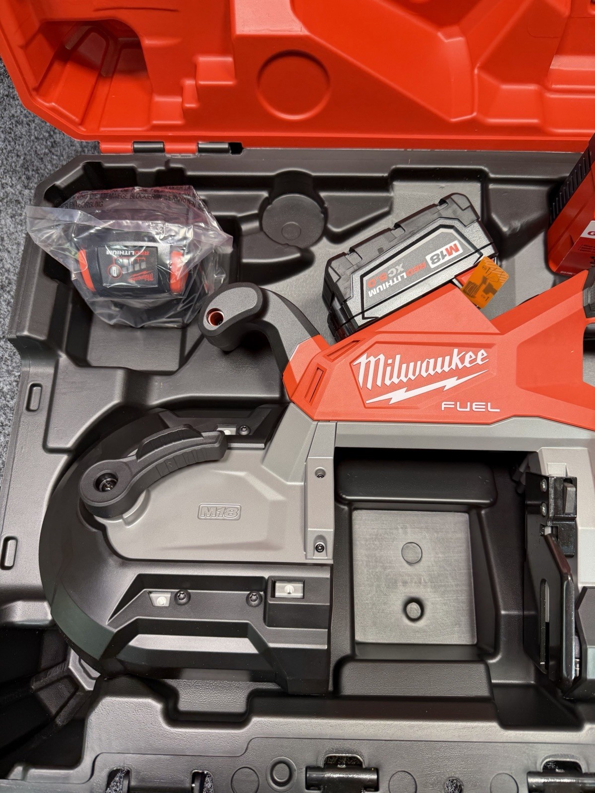 Milwaukee 2929-22 M18 Fuel Deep Cut Band Saw Kit NEW
