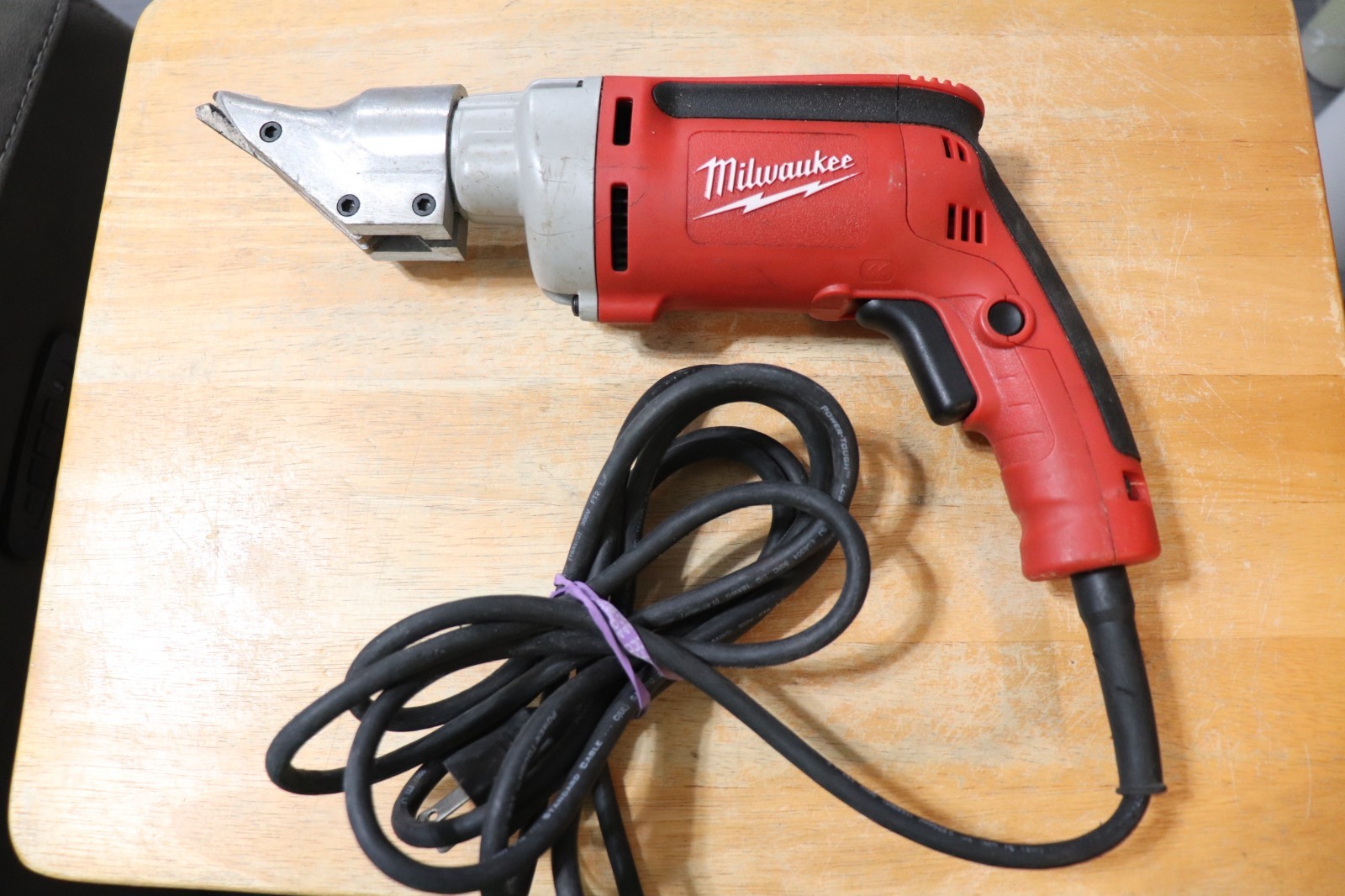 Milwaukee 6852-20 18 Gauge Shear EUC Corded Heavy Duty