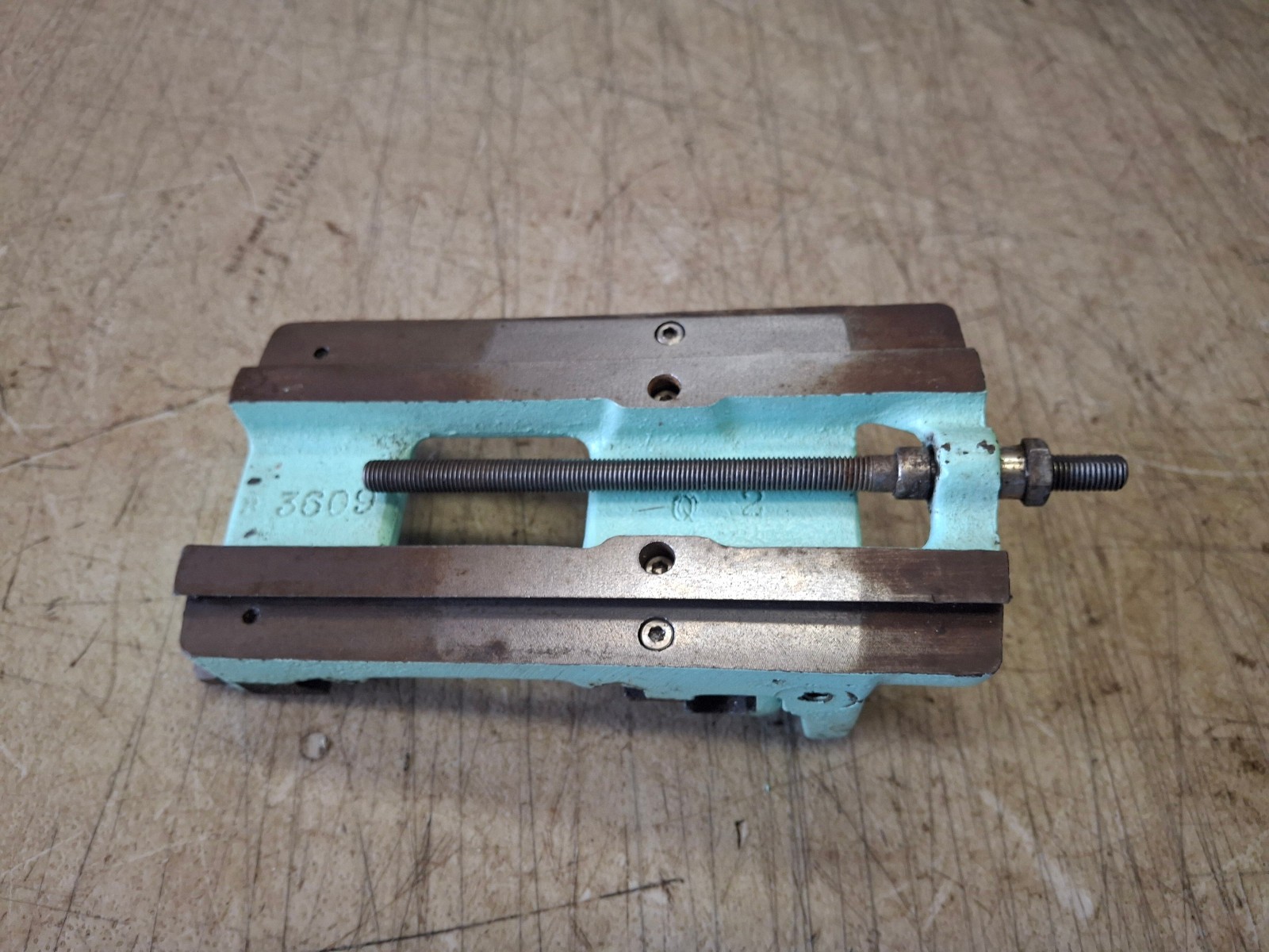 Vintage 6″ Lathe Craftsman 109 Apron Carriage Saddle Half Nut Housing Casting