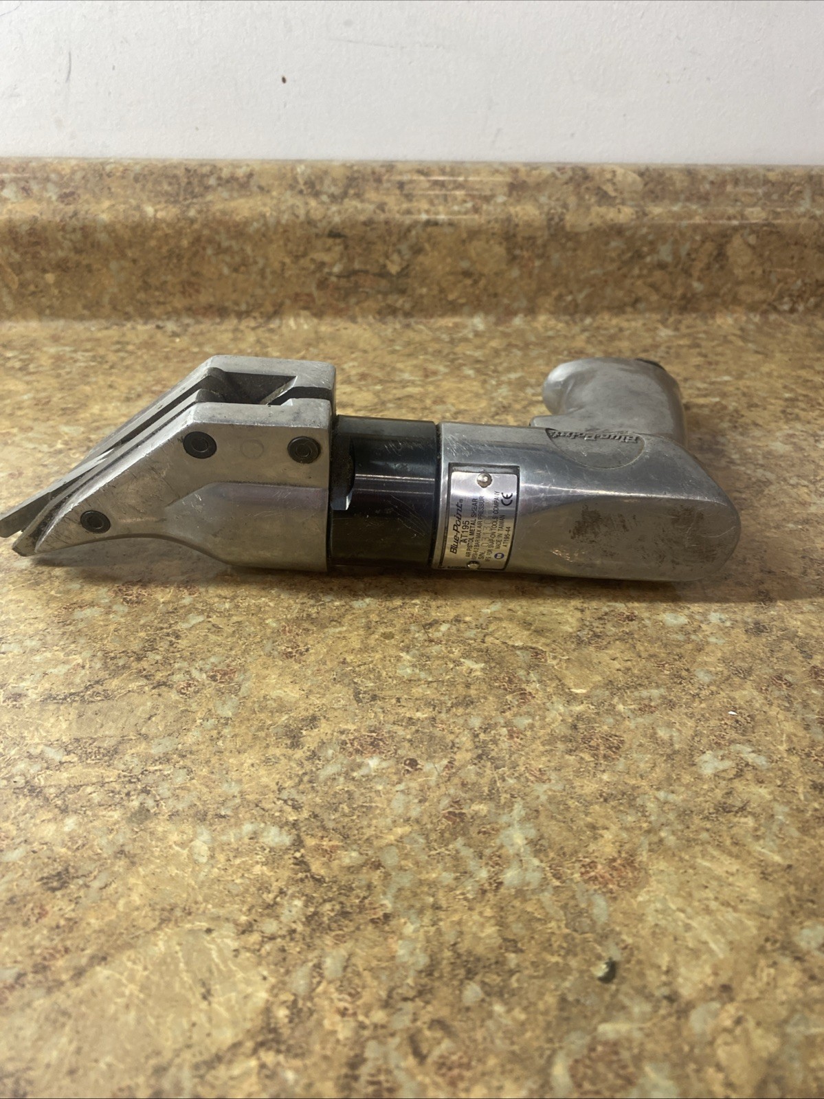 Blue Point AT195 – Pneumatic Air Pistol Metal Shear Pre-owned Free Shipping