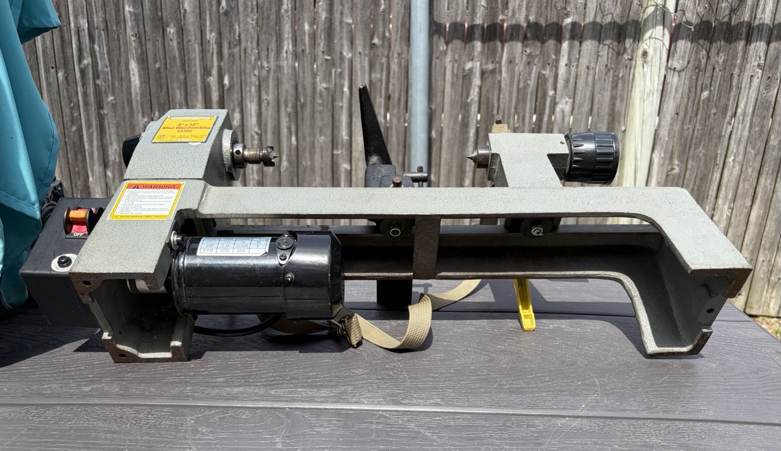 Central Machinery 8 In. x 12 In. Precision Woodworking Benchtop Mini Lathe NICE