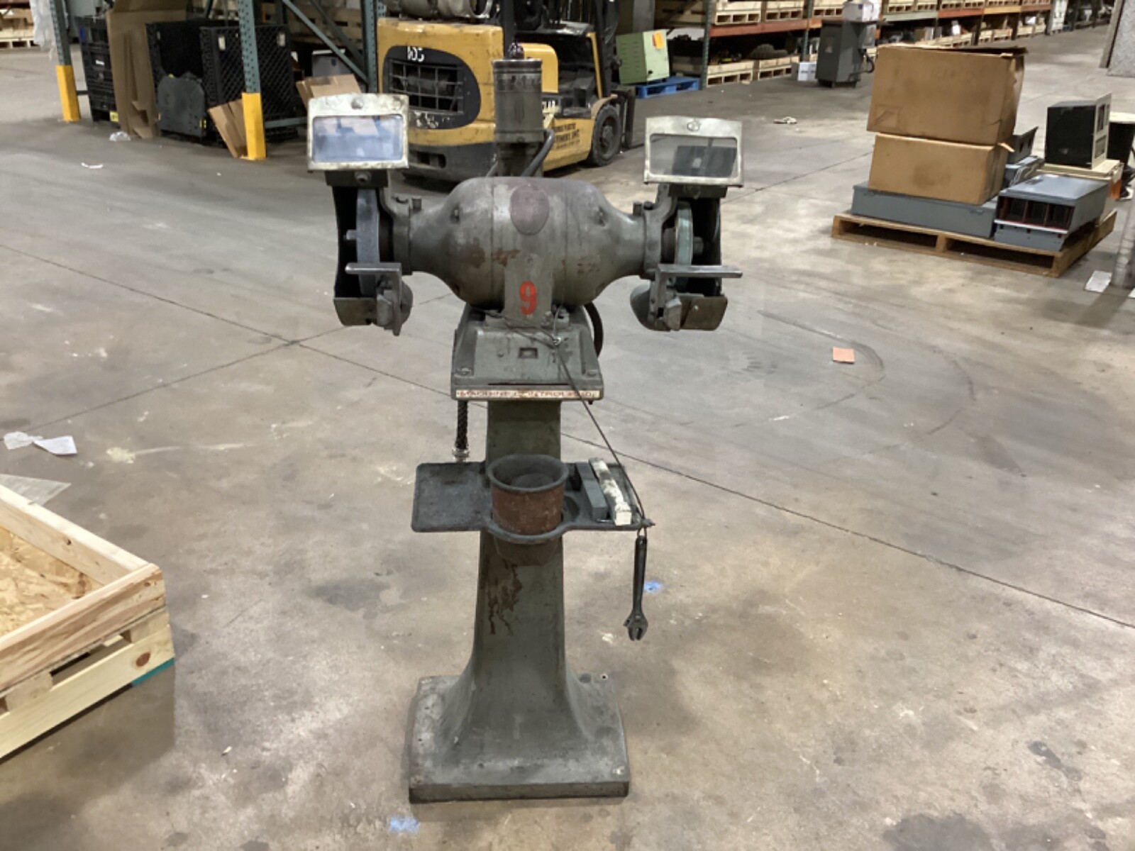 The Cincinnati 1/2 HP Reversible Pedestal Grinder 3 PH 220V 3450 RPM #47VK*JI