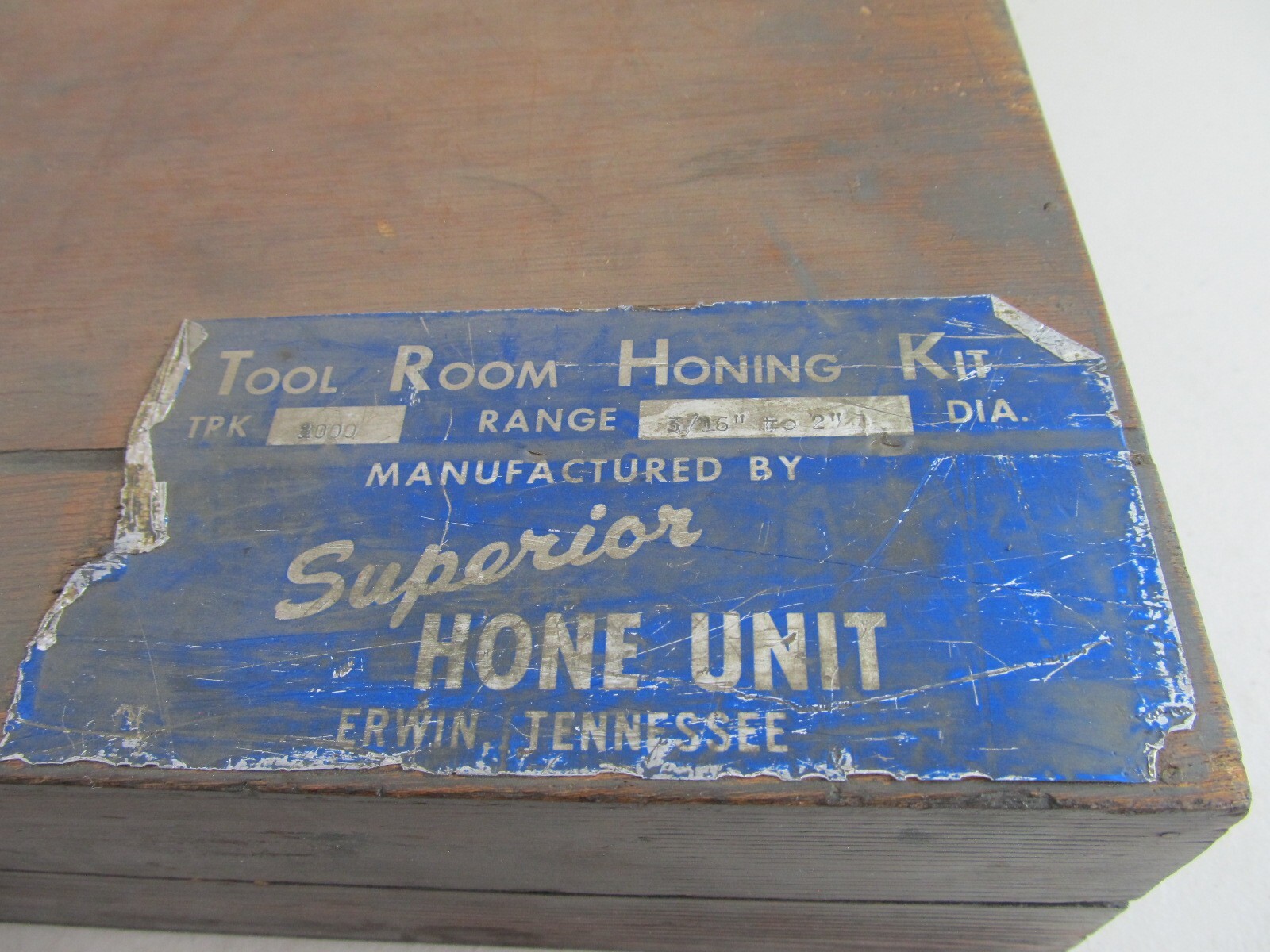 Superior Hone Unit 2000 3/16 – 2″ Tool Room Honing Kit in Case