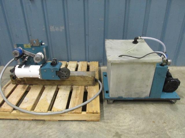 Dynabrade 64000 Electric Belt Grinder 4″ – Tool Post w/68000 Coolant System 115v