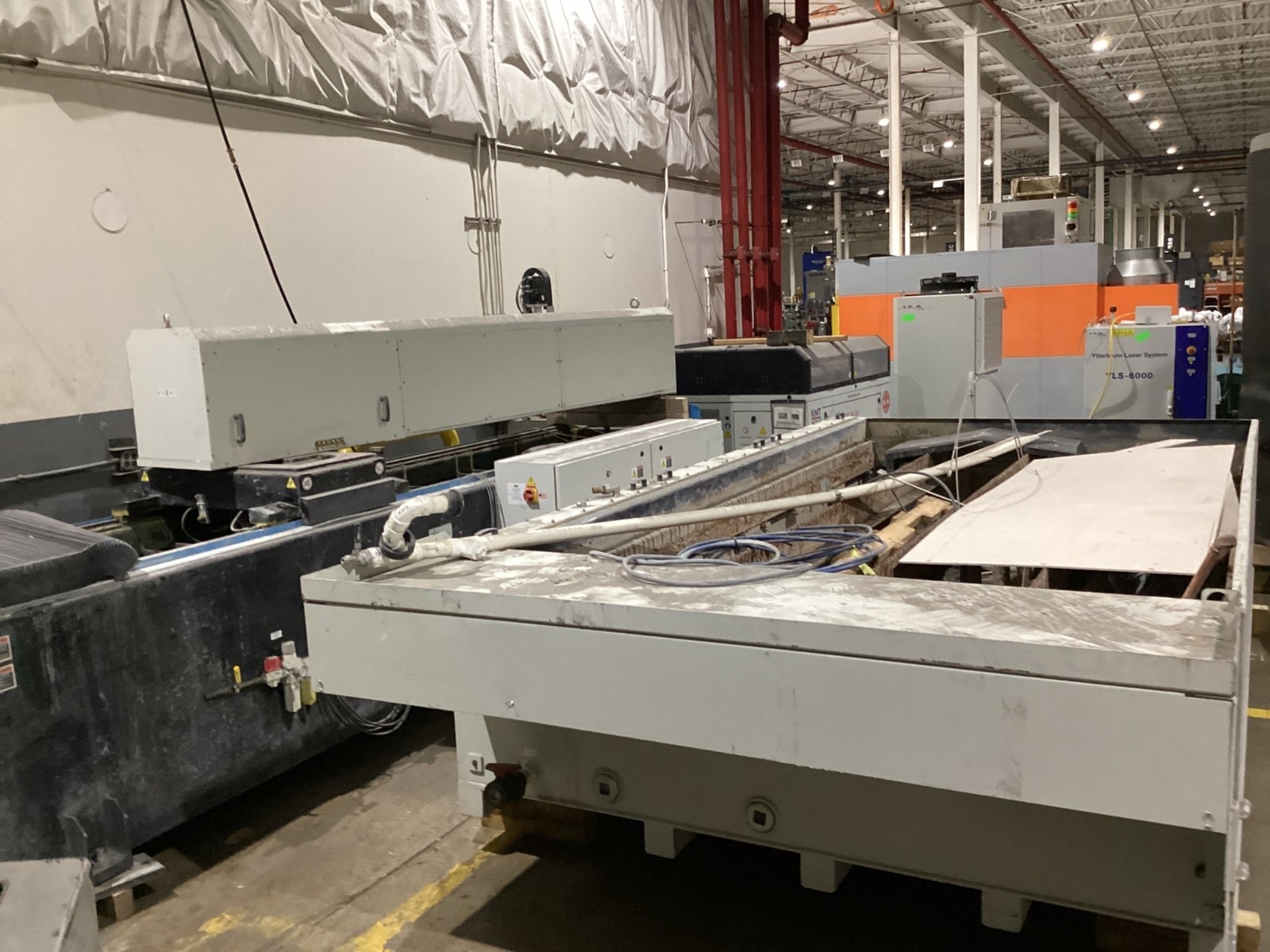 AKS CUTTING SYSTEMS WKX3S-612 Waterjet Cutter w/ KMT SLVI 50R Intensifier Pum…