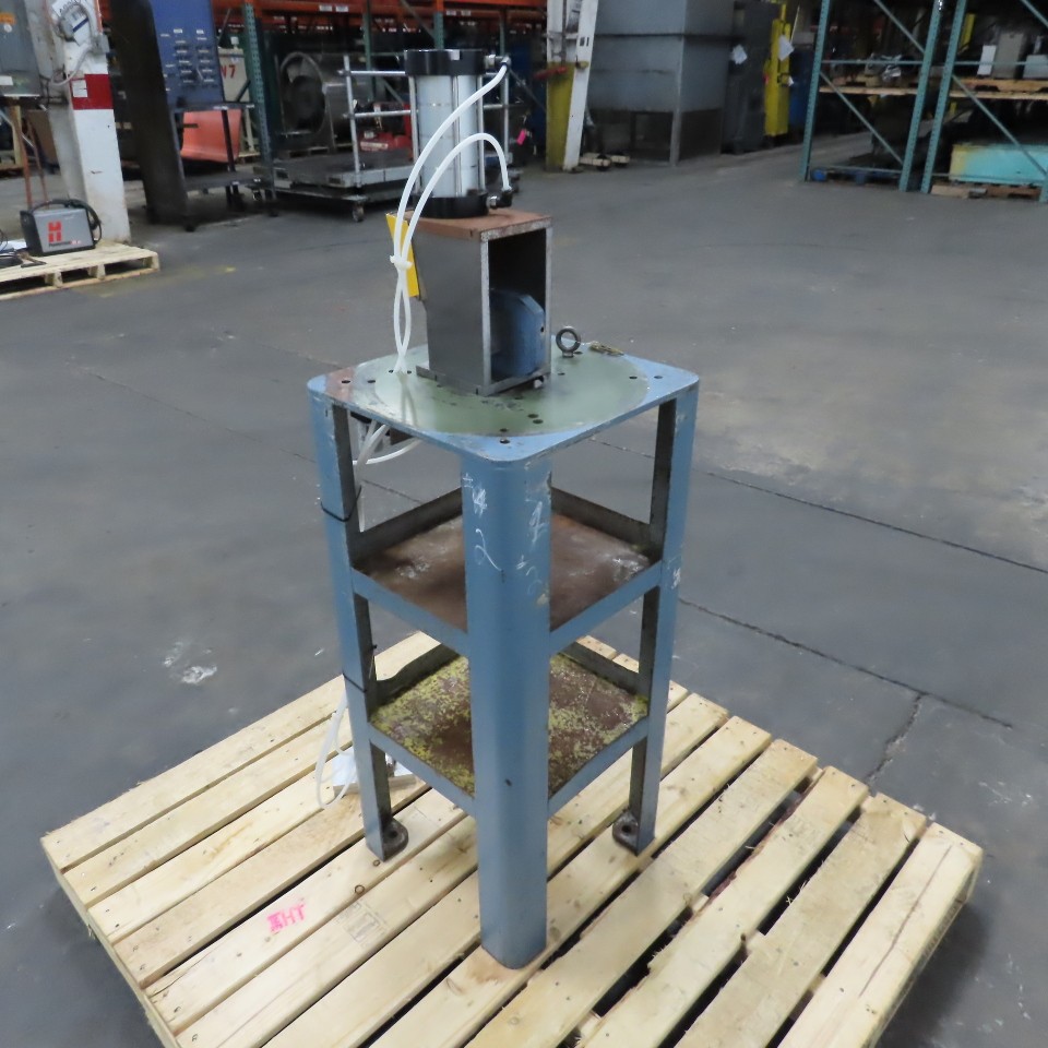 Fabco 1-1/2″ Stroke Light Duty Pneumatic C-Frame Punch Press Unitool L3/4