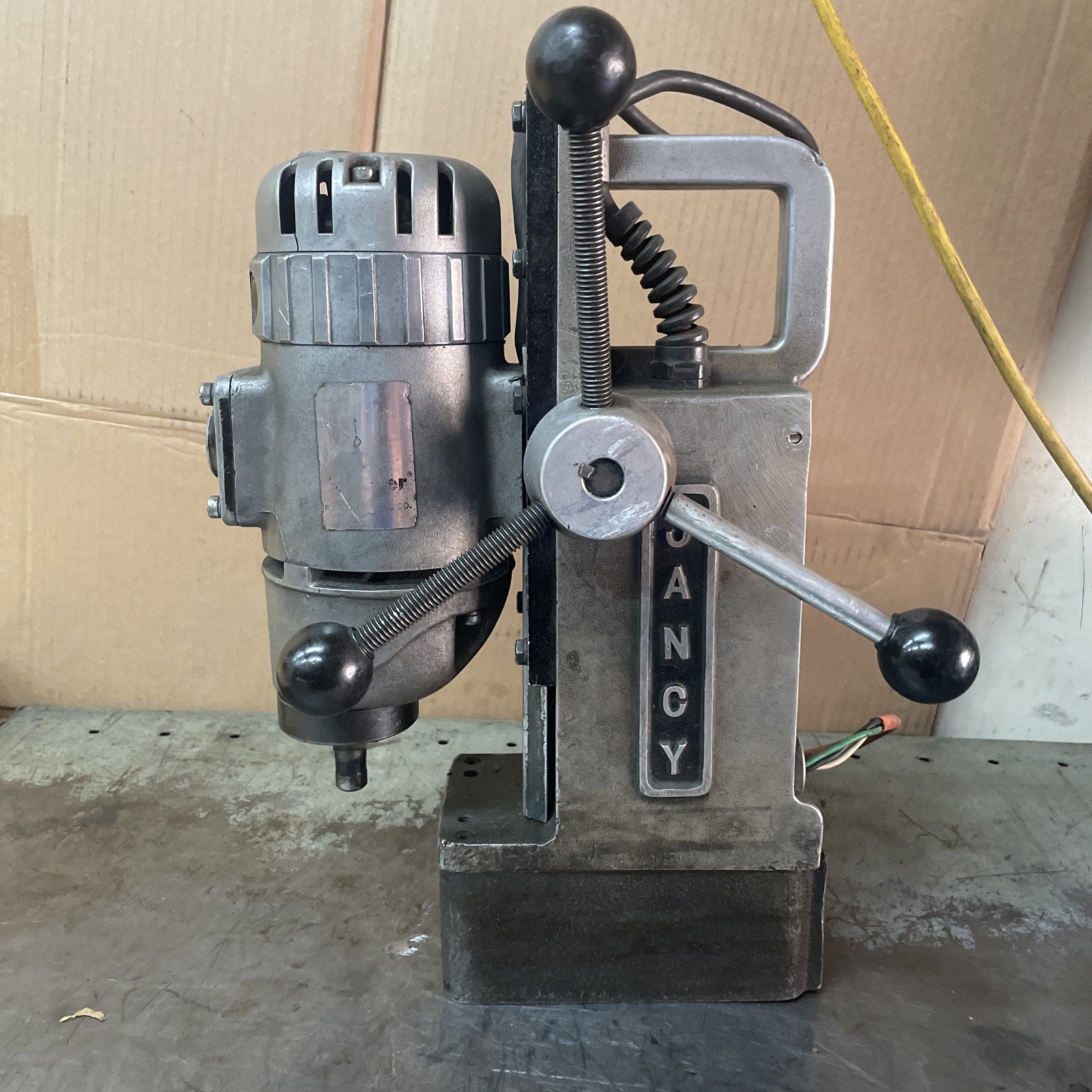 Jancy Slugger Magnetic Base Drill JM2000 With 3/4” Jacobs Chuck Demag Mode READ
