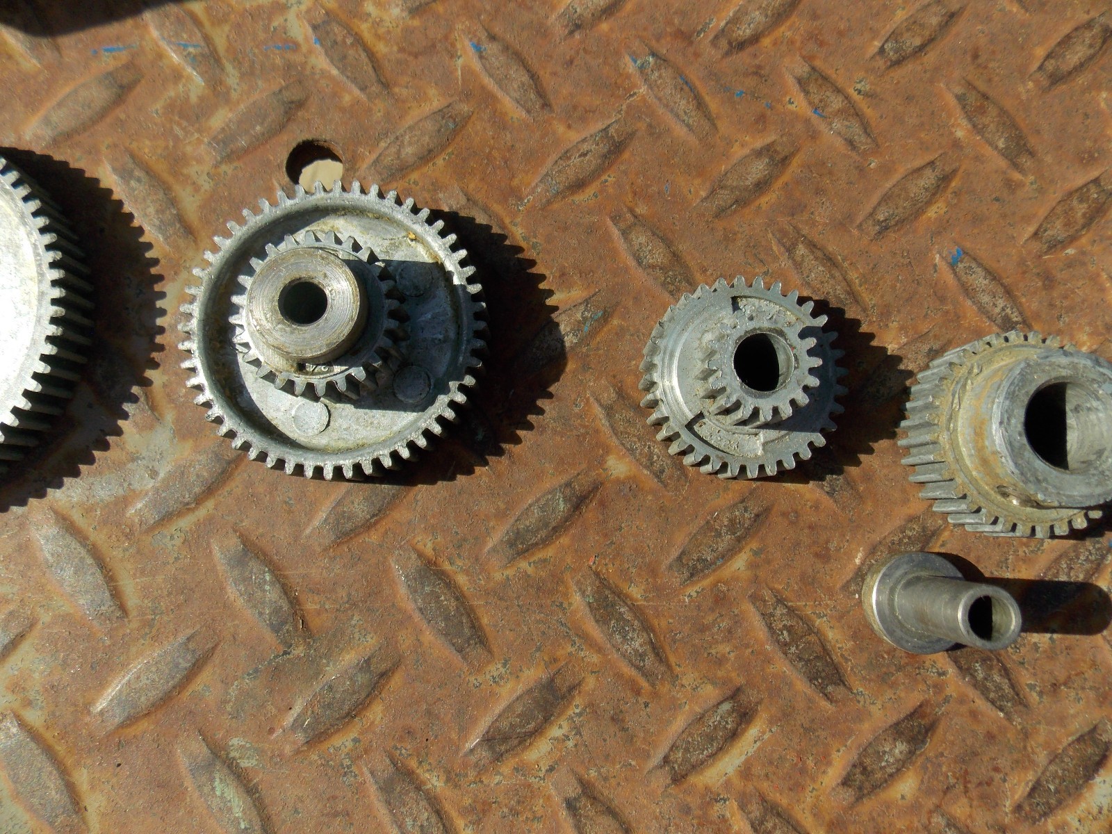 gears 64 48 24 32 16 20 for SEARS ROEBUCK 109 . 20630 METAL LATHE craftsman