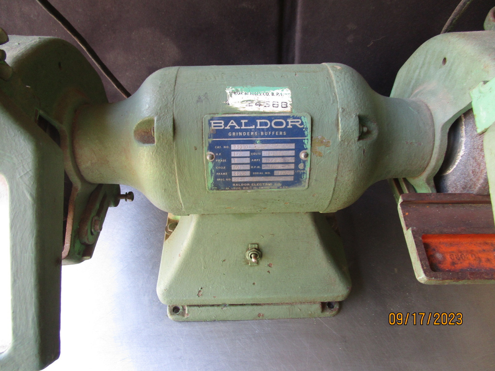 Baldor 1/2hp Industrial 7 Inch Bench Grinder Model 7306D