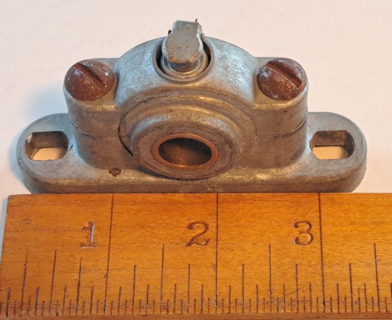 Chicago Die Casting Mfg. Co. 7-500 Pillow Block 1/2″ Shaft Diameter Made in USA