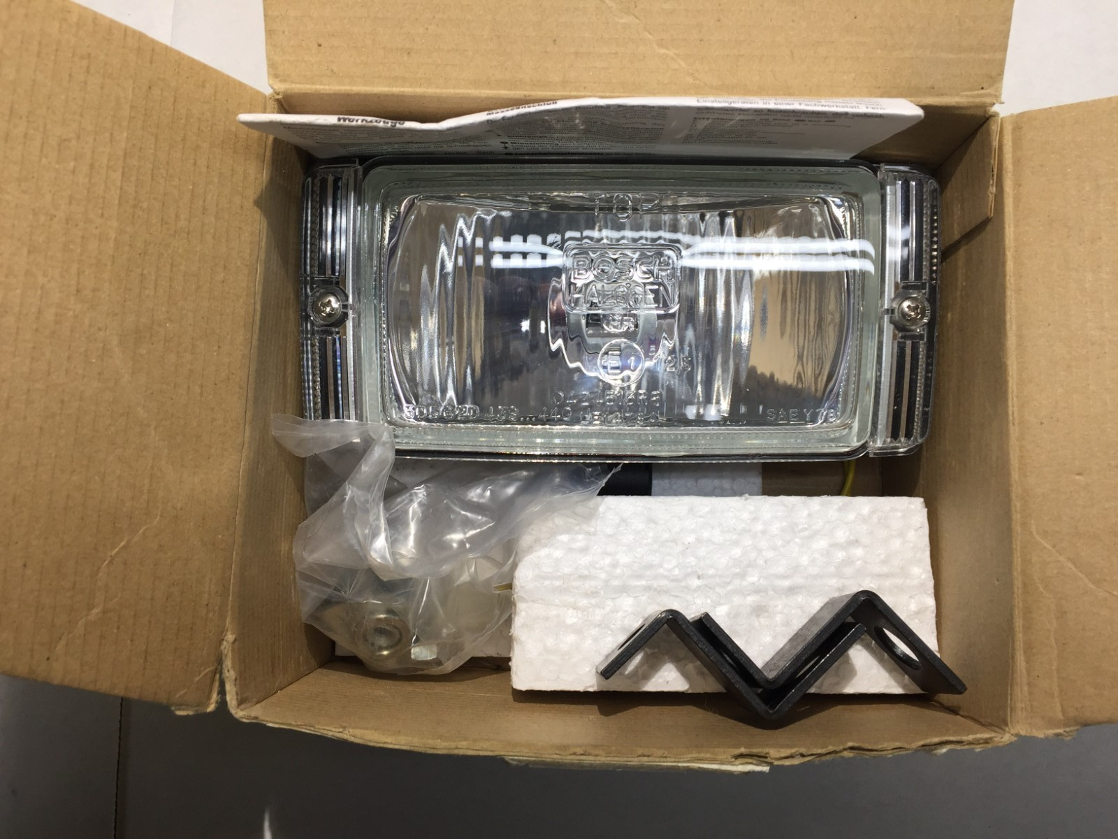 HAAS BOSCH WORK LIGHT 12VAC RECTANGULAR KIT PT# 32-1060 FOR MED VF MACHINE (F-1)