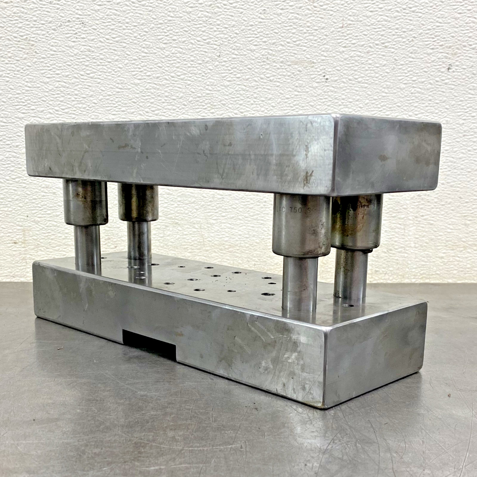 Lamina Die Set Pneumatic Punch Press 3/4″ Post Fits Bench Press Stamping Die